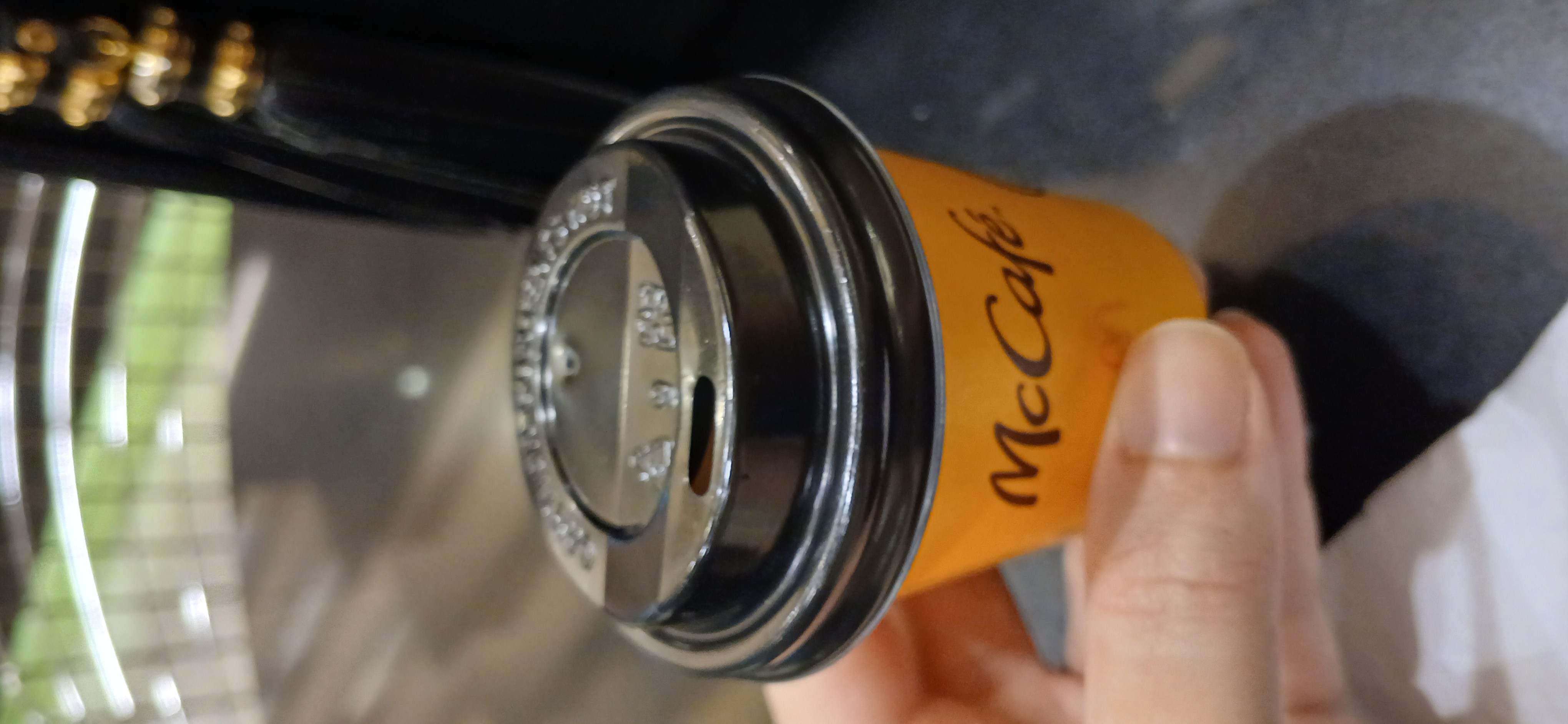 Ontem antes de assistir a uma peça de teatro ✨️