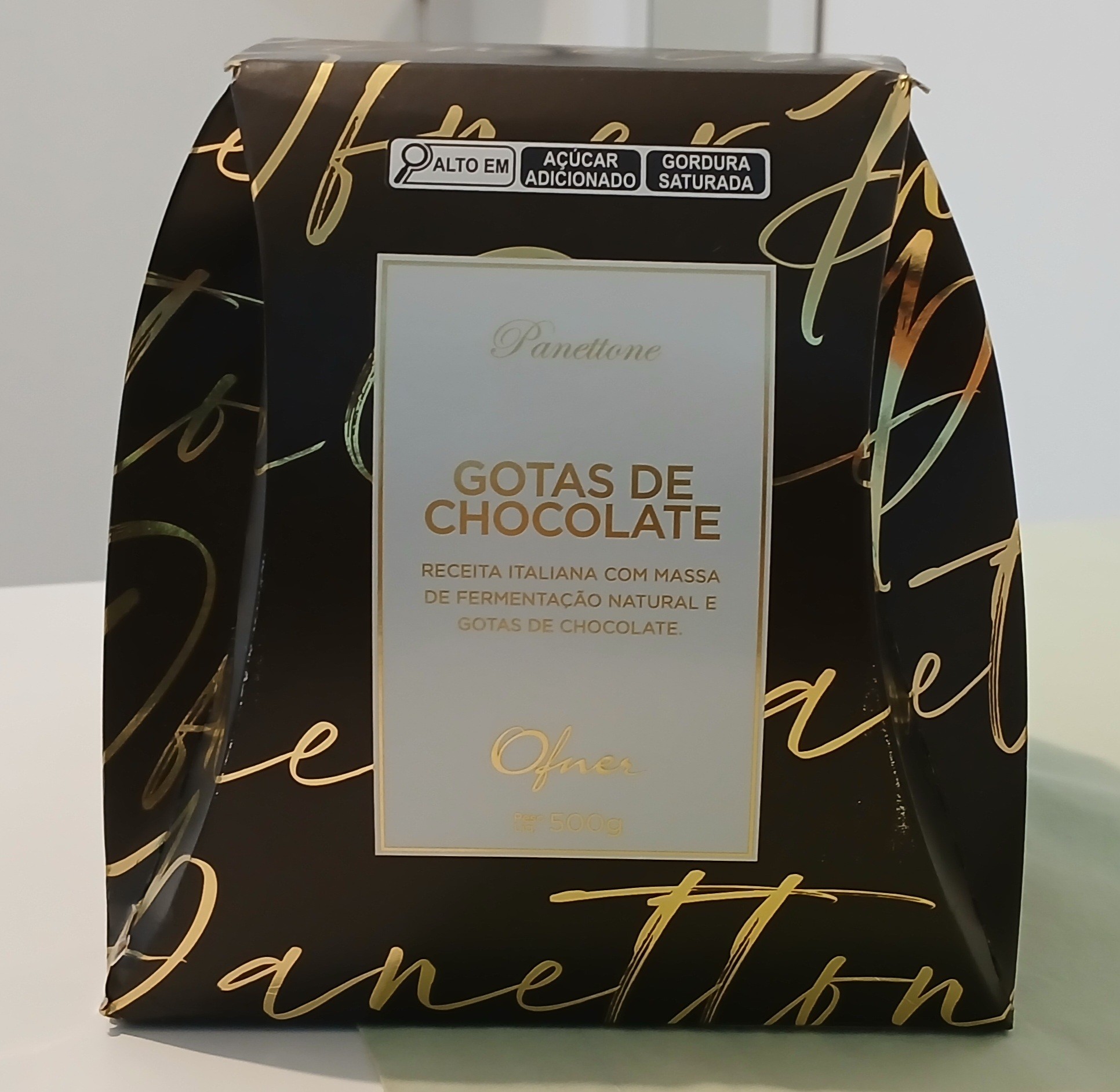 Registrando.. Panettone Ofner com gotas de chocolate.  Amei 🥮✨️