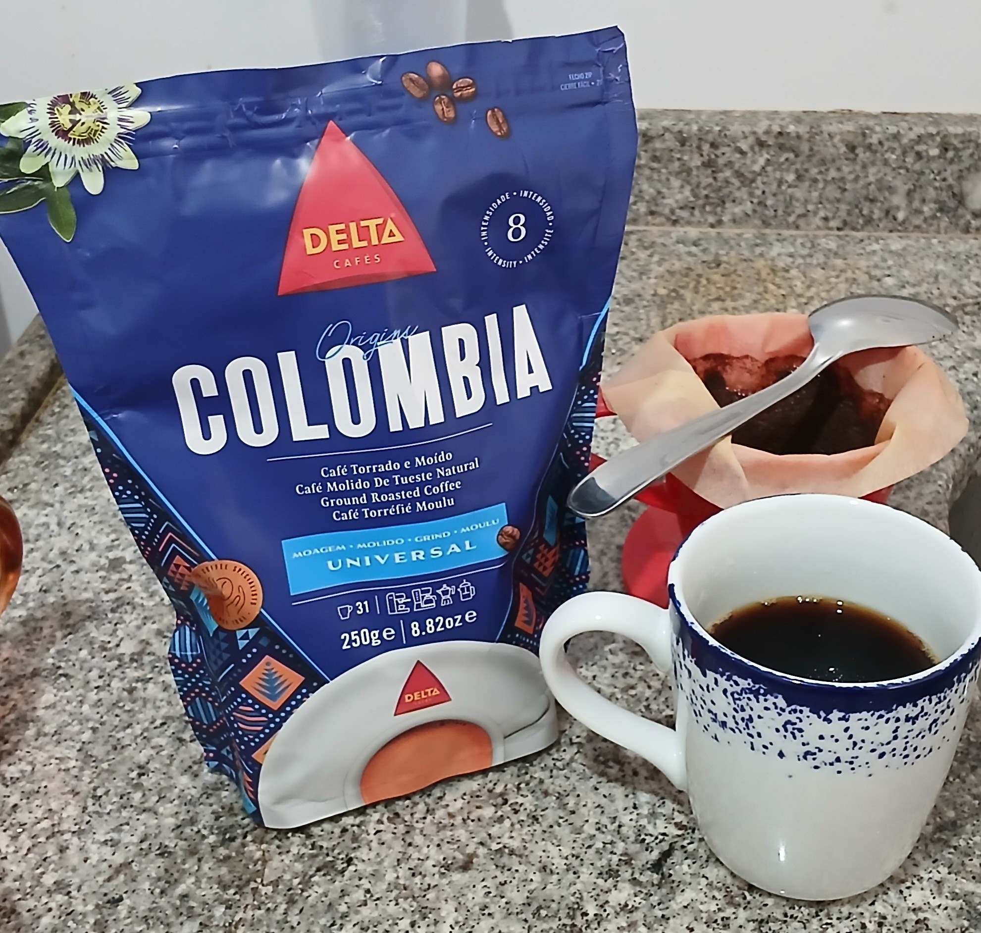 Bom dia! Café Delta Colômbia (Não é especial nem gourmet; é da categoria 
