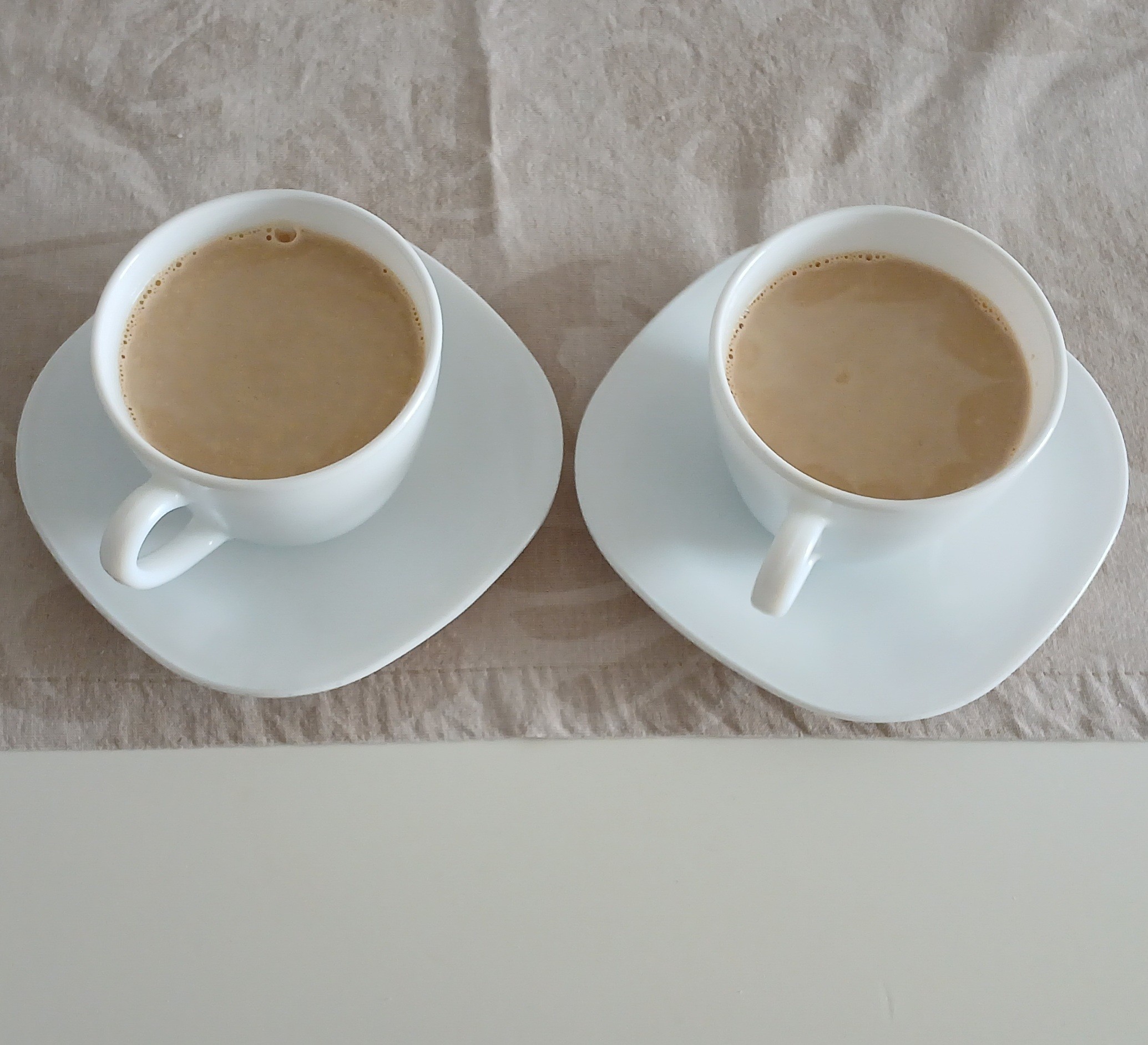 Cappuccinos caseiros com creme de brigadeiro surpresa ☕️🍫😋