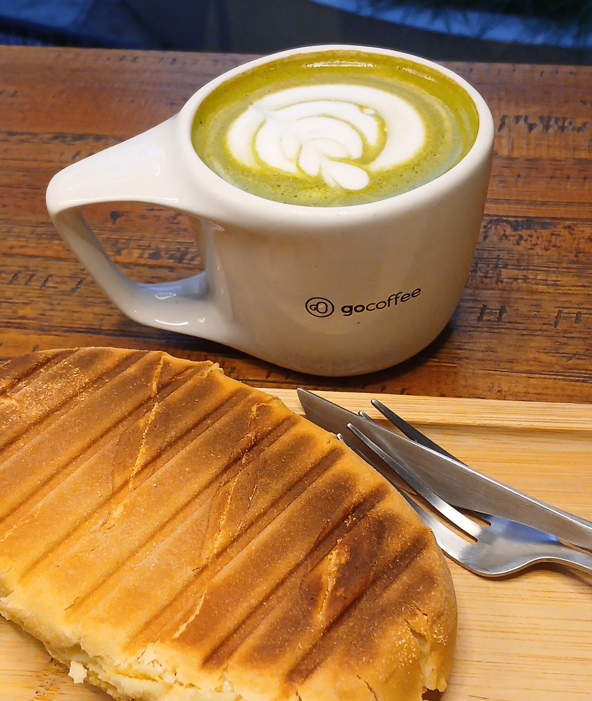 Matcha... Nunca tinha experimentado, mas hoje vi e deu vontade 😅 Gostei 💚😋✨️