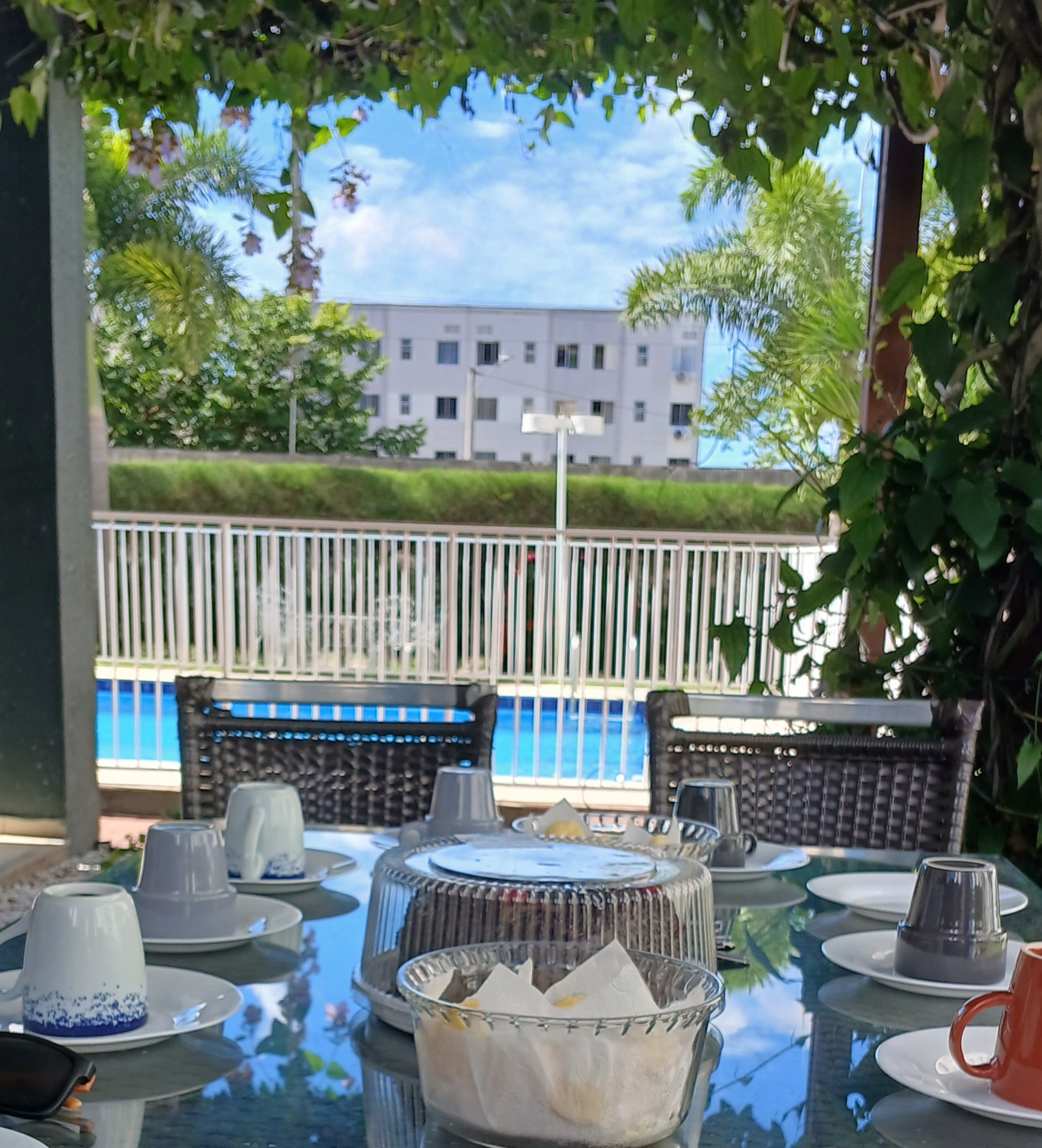 De ontem, domingo. Esperando a família para o café da manhã 🤩🌞☕️🌱🍃