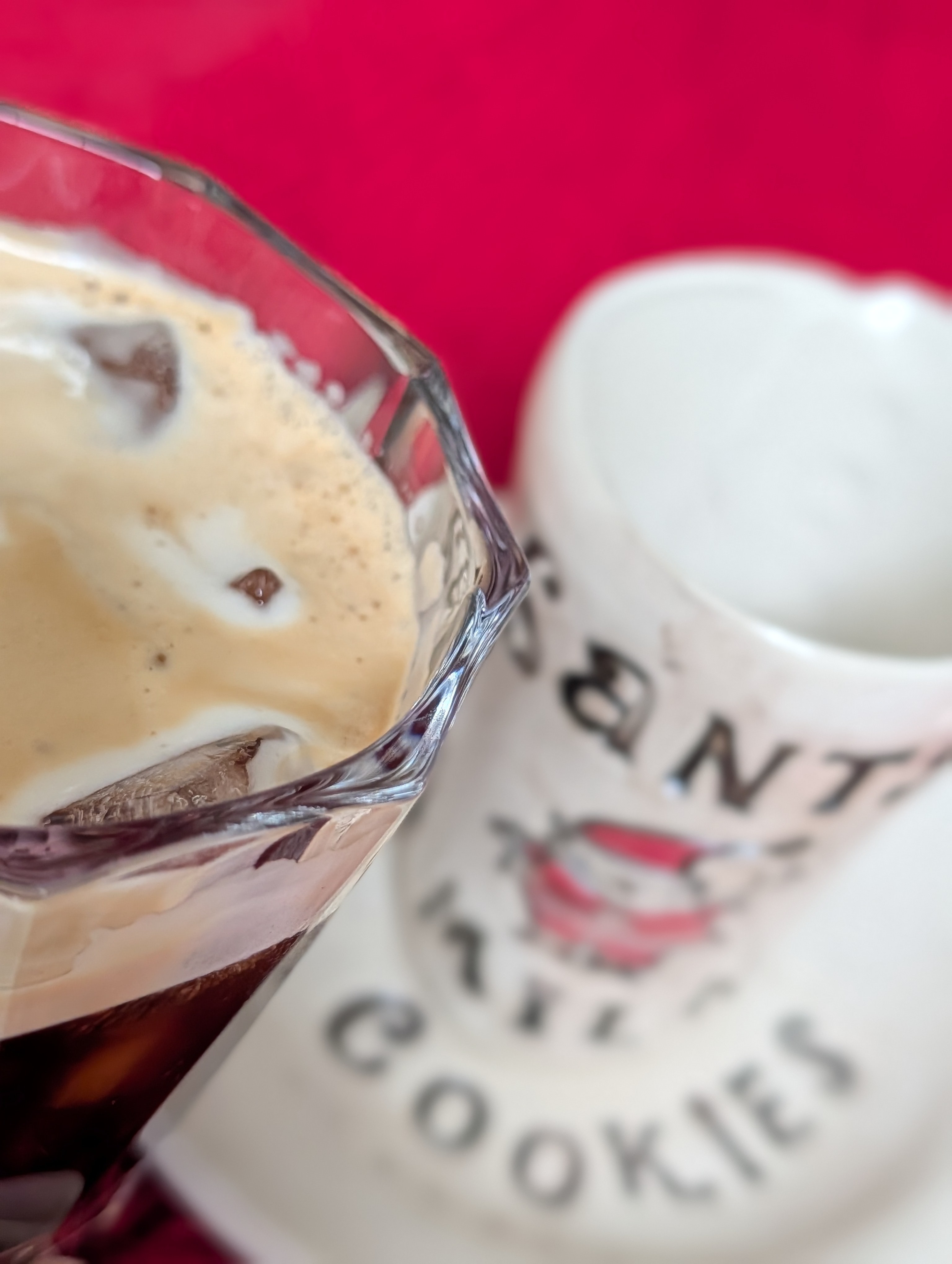 Does Santa like iced espresso with milk and cookies?