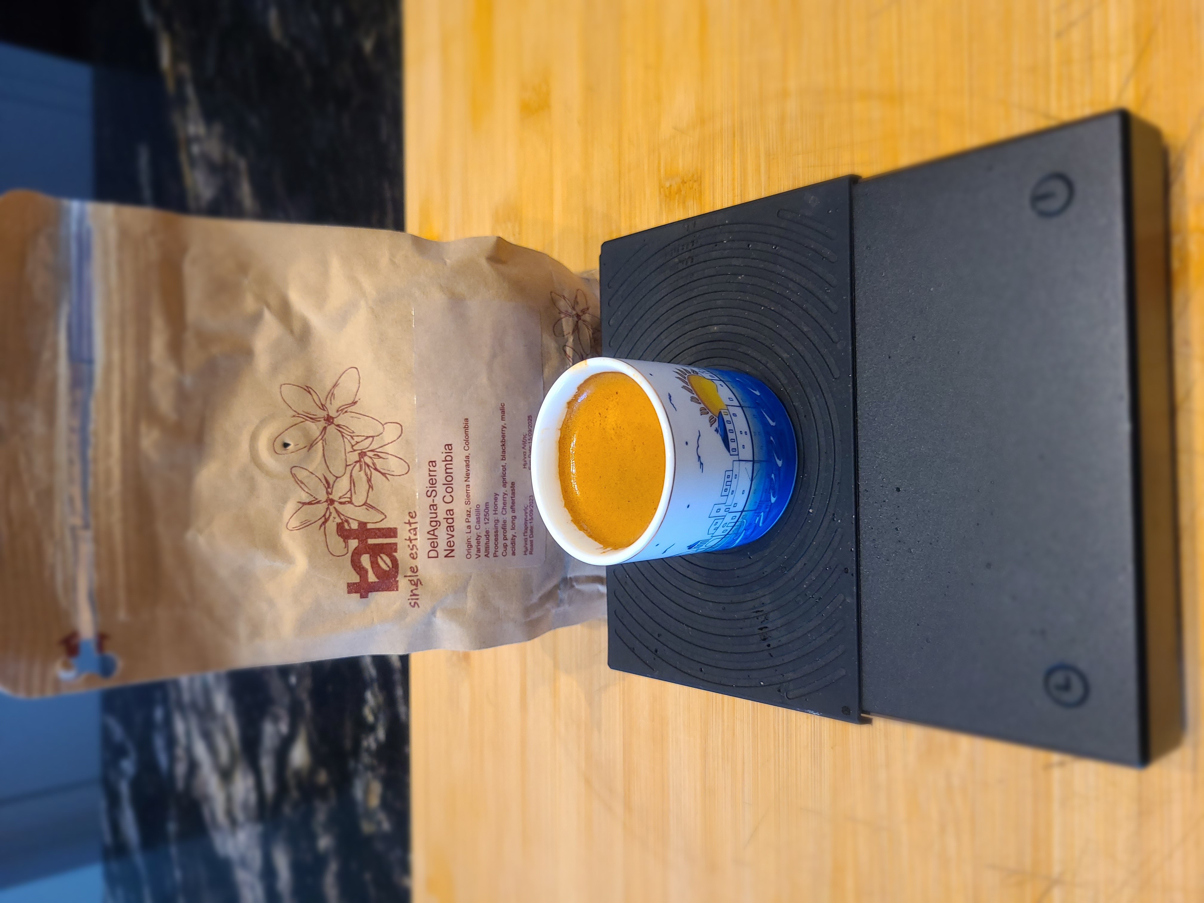 Very deep jammy tastes of blackcurrent and cherry, with a nice tart profile reminiscent of Raspberry. Very pleasant as an espresso with a 2.5 brew ratio