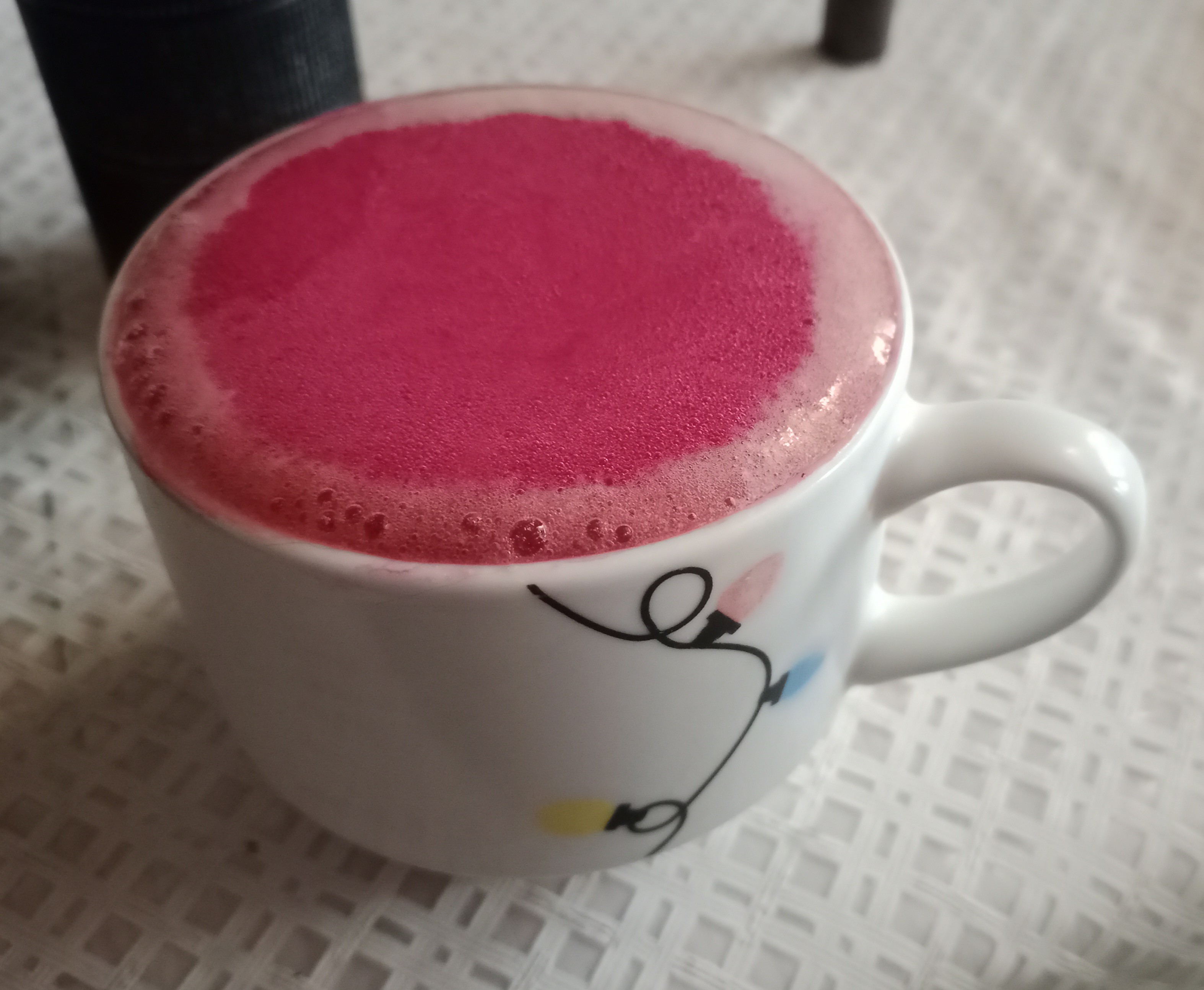 I continue experiments on stabilizing foam from pomegranate juice.