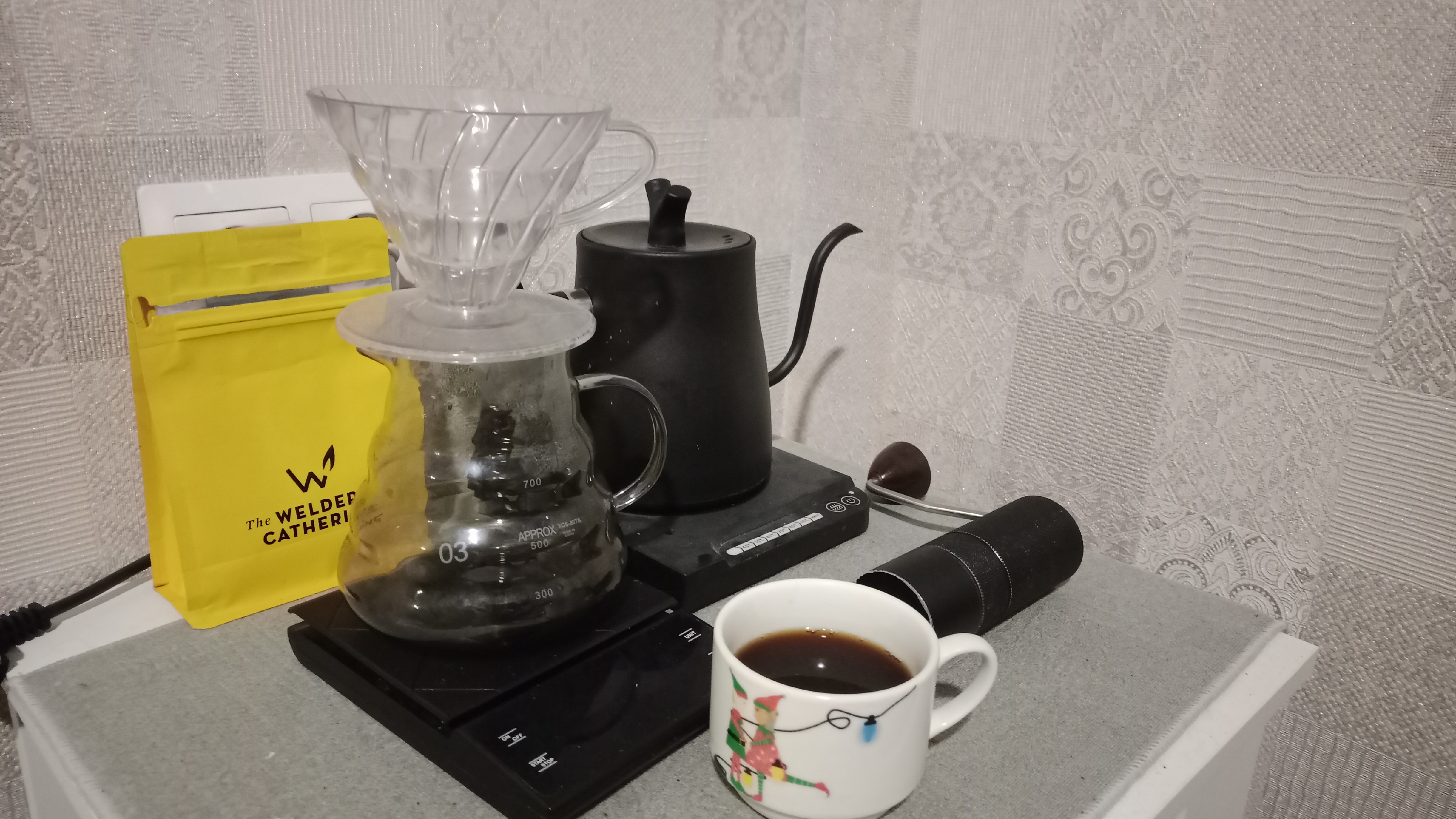 This is my coffee corner. For me, making coffee is an important ritual that allows me to be myself, to be with myself.