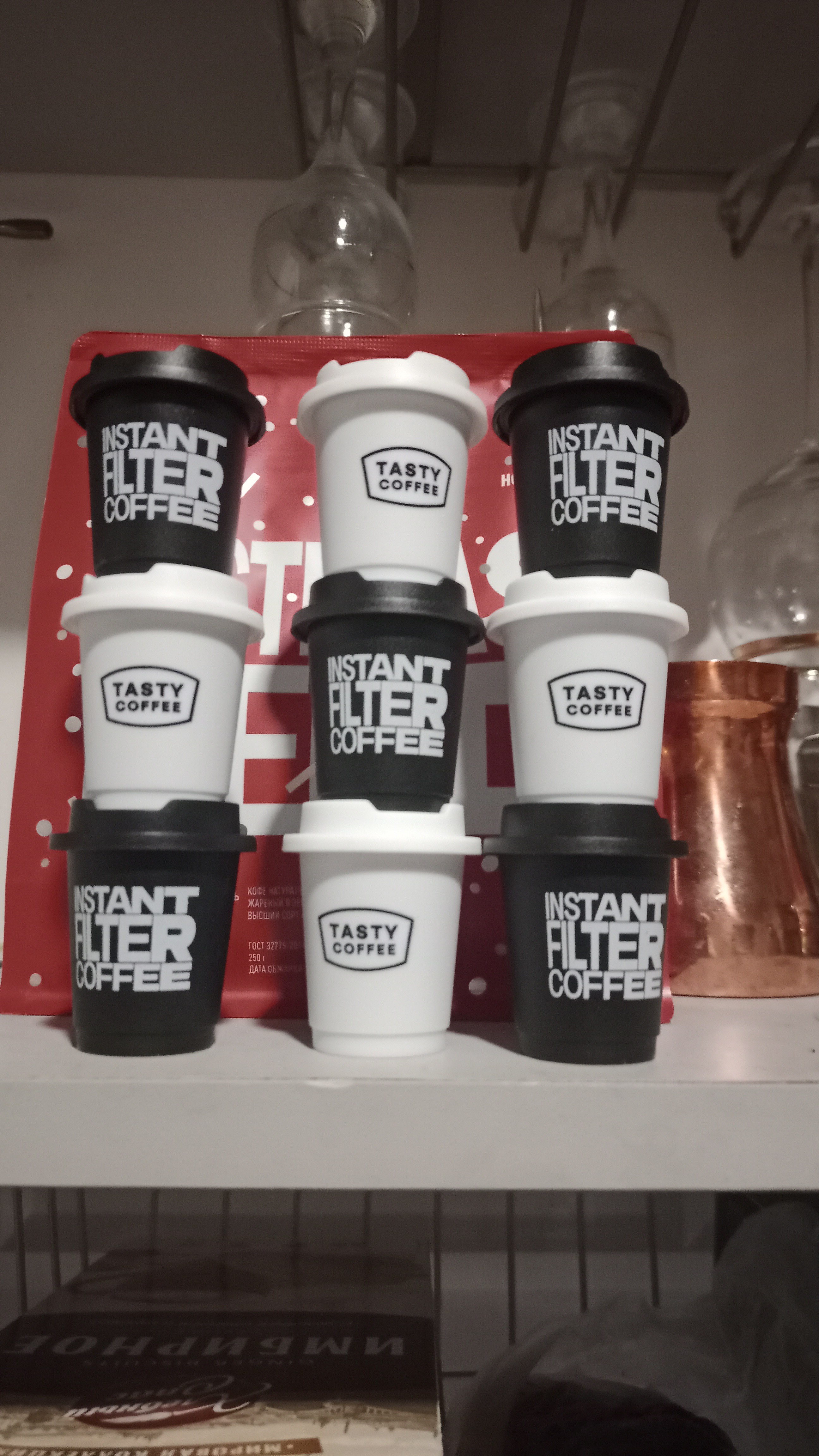 Получил посылку с белым растворимым кофе для молочных напитков. сразу сварил капучино. забыл сделать фото. обещаю - исправлюсь😊