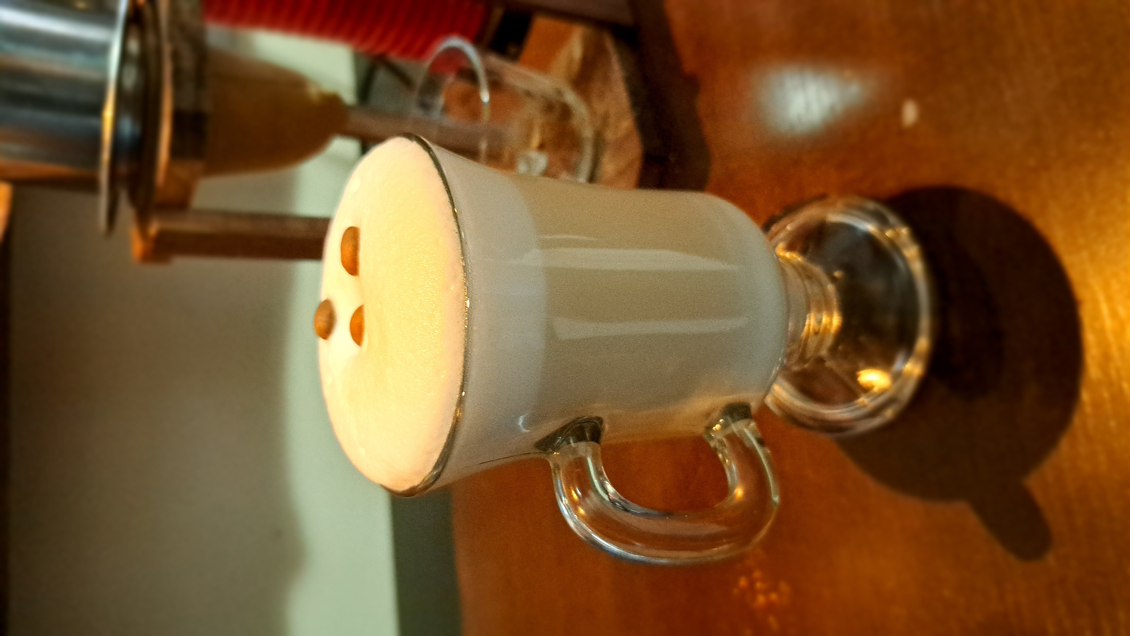 Um Latte Macchiato para as visitas.