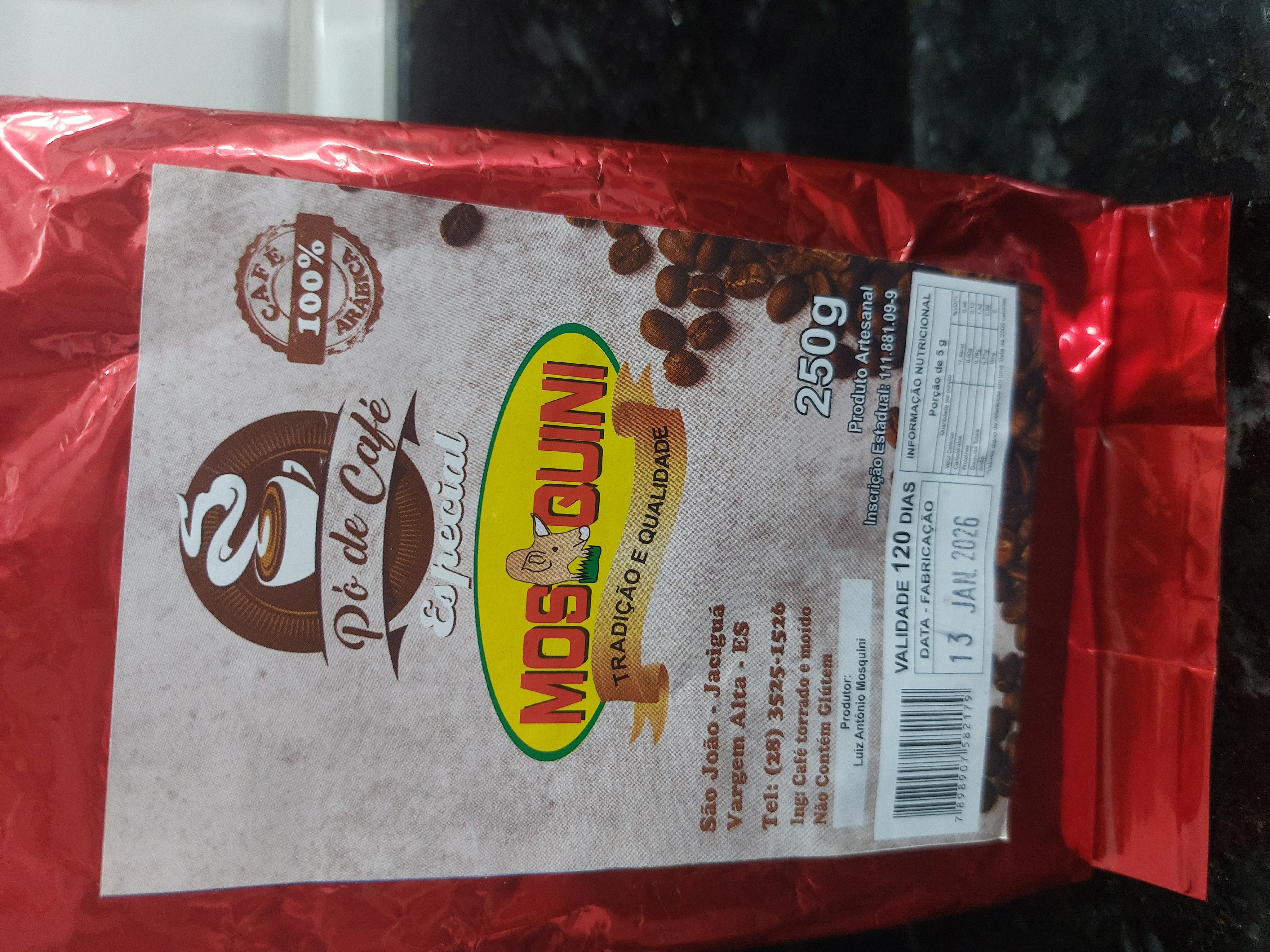 Café moído de Vargem Alta. Torra média. Cor marrom claro. Baixa acidez, sem presença de óleos essenciais. Sem cheiro. Sabor levemente adocicado. Um bom café,  mas não entra na minha lista de melhores cafés.