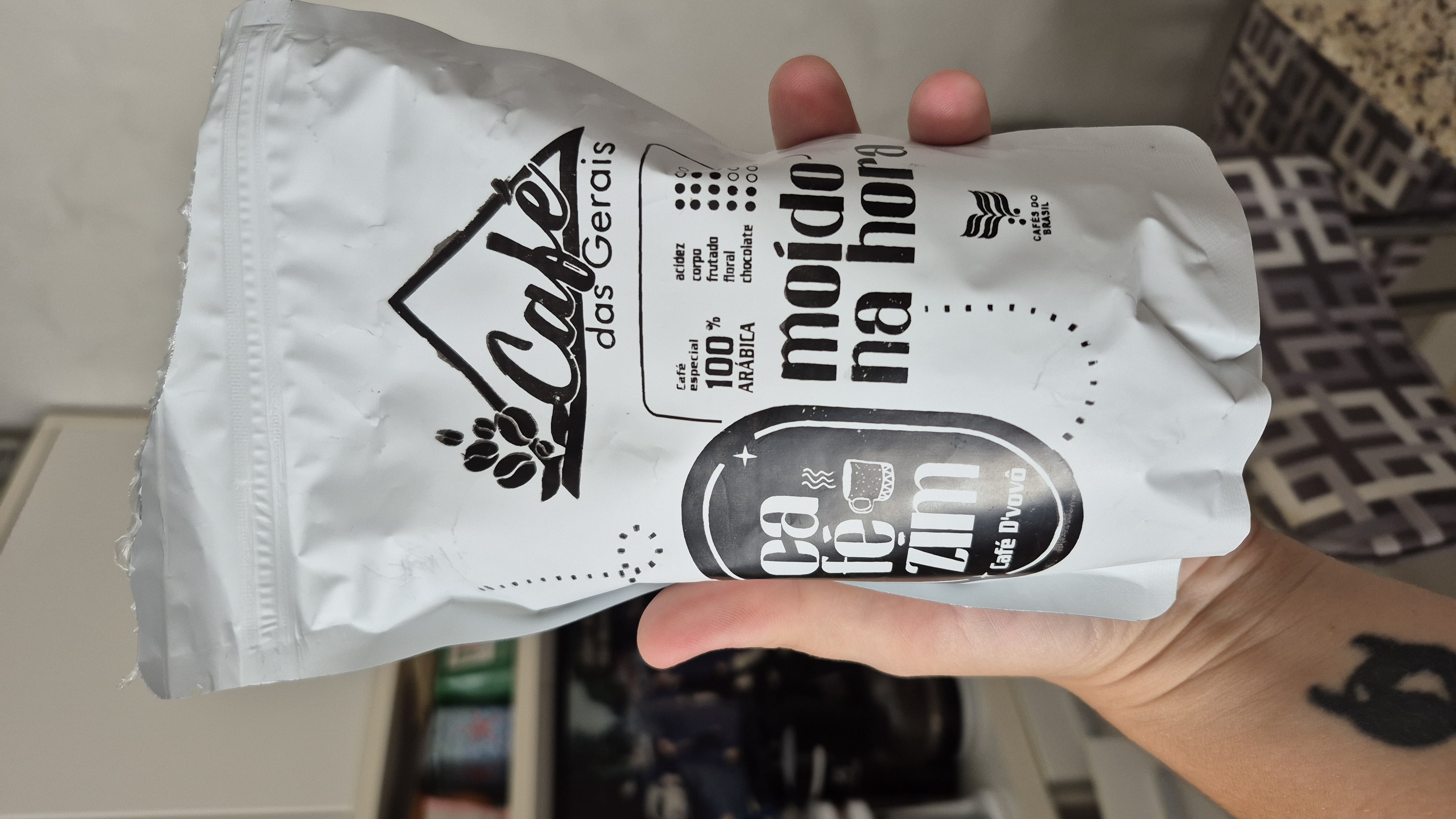 Comprado em BH, no Mercado. Moído em casa