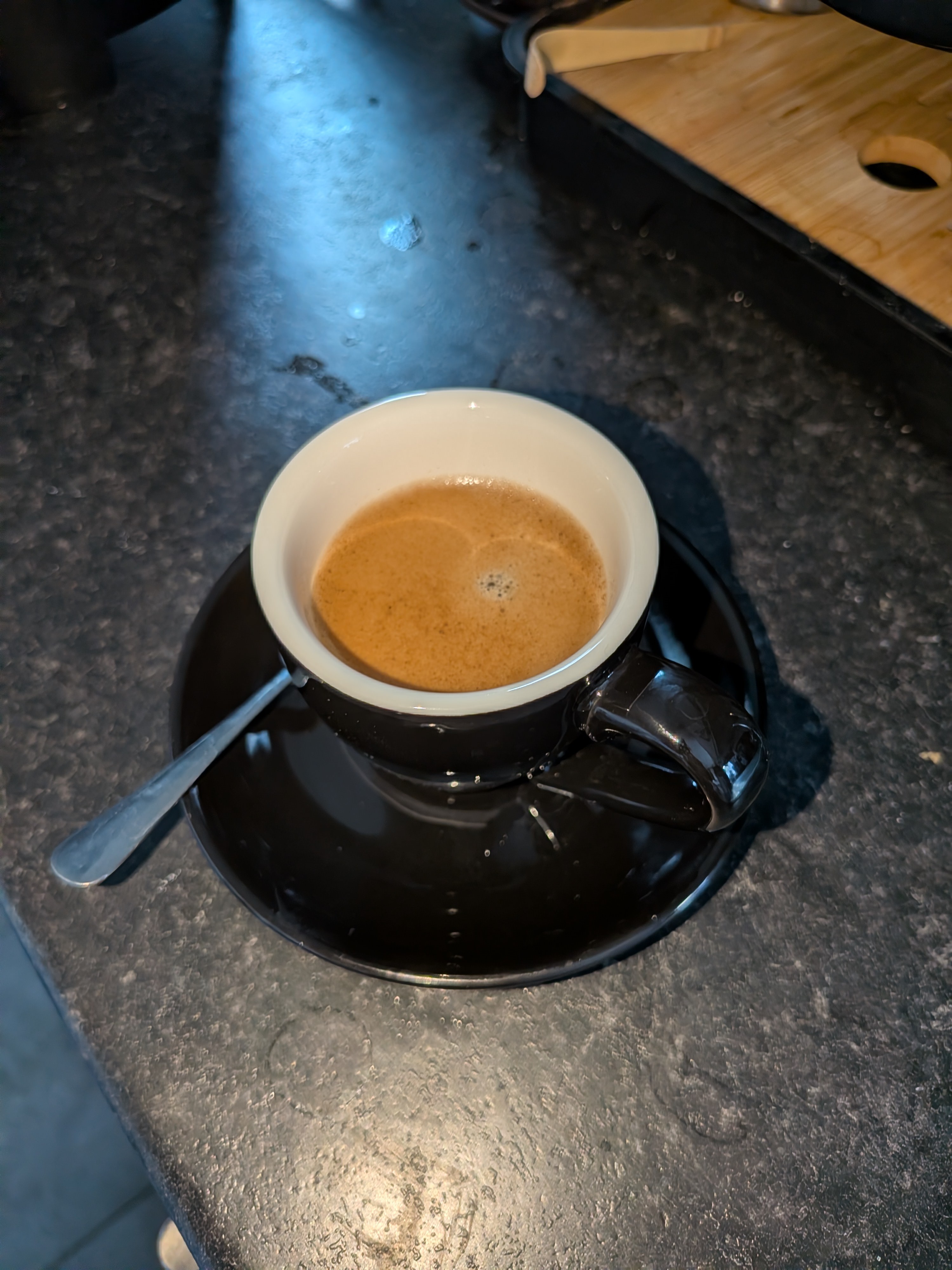 🎵🎶☕ It's a new day, it's a new dawn, it's a new espresso for me and I'm feeling good! ☕🎶🎵