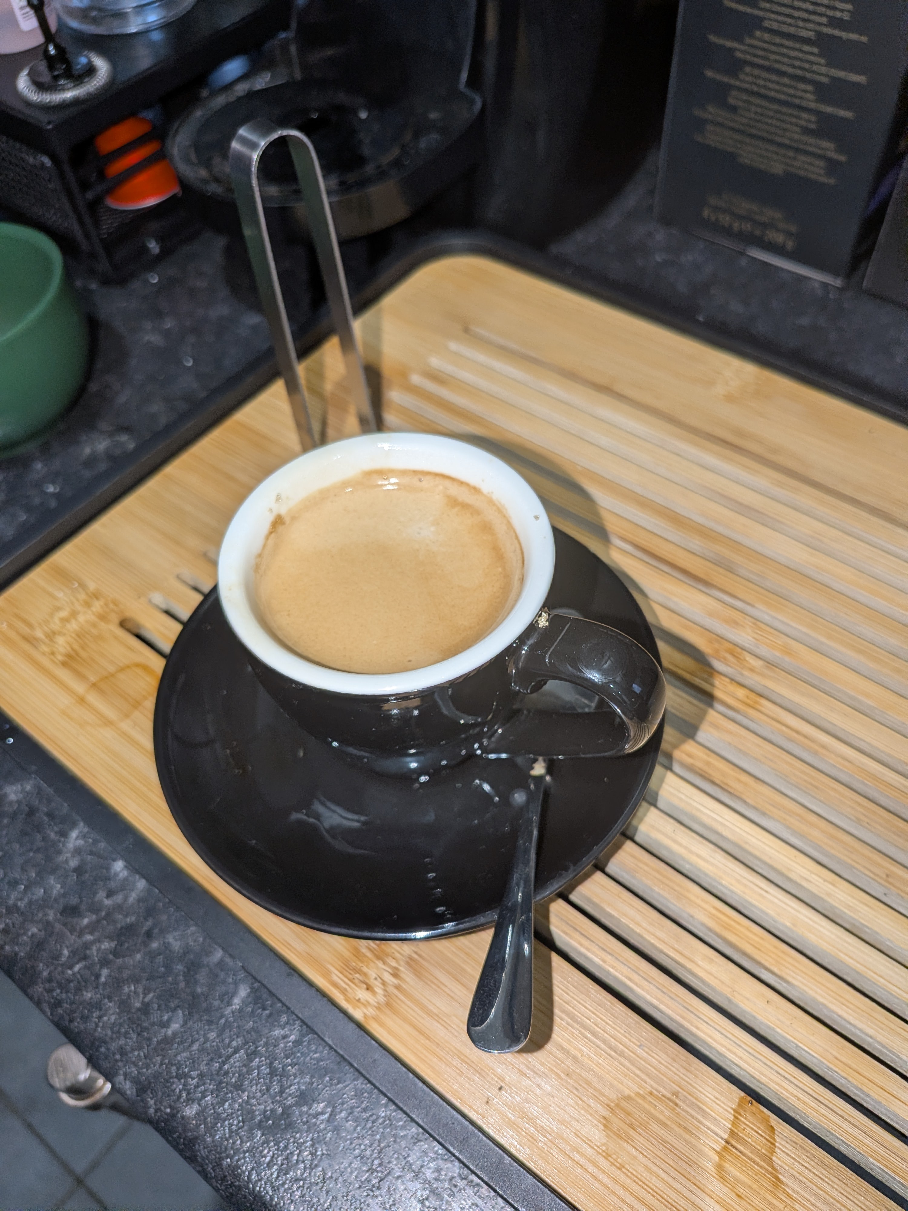 's Ochtends de eerste espressotje, een L'or Ultimo.☕💕