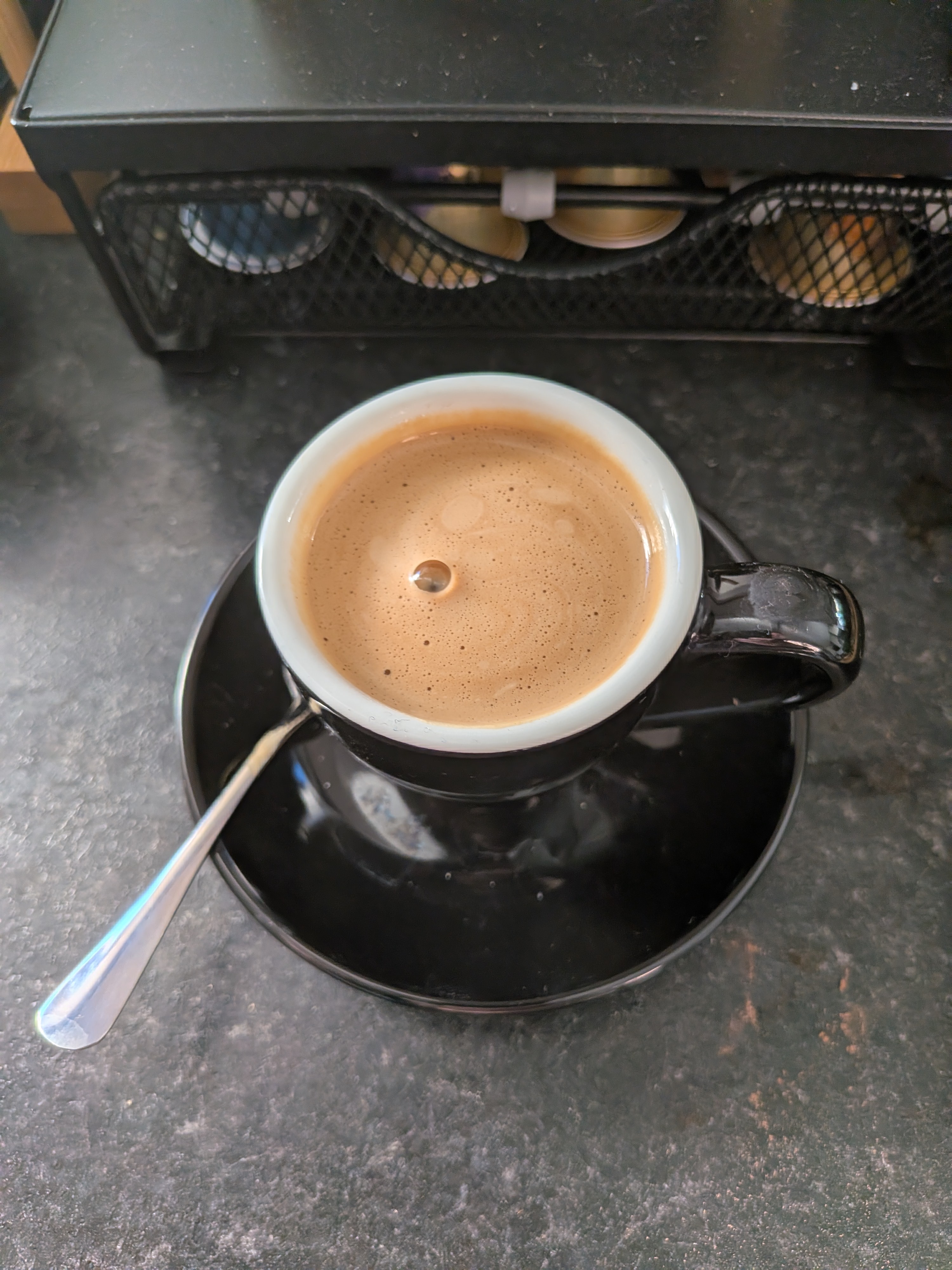 Today's start of the day ☕ L'or Onyx espresso. ☕