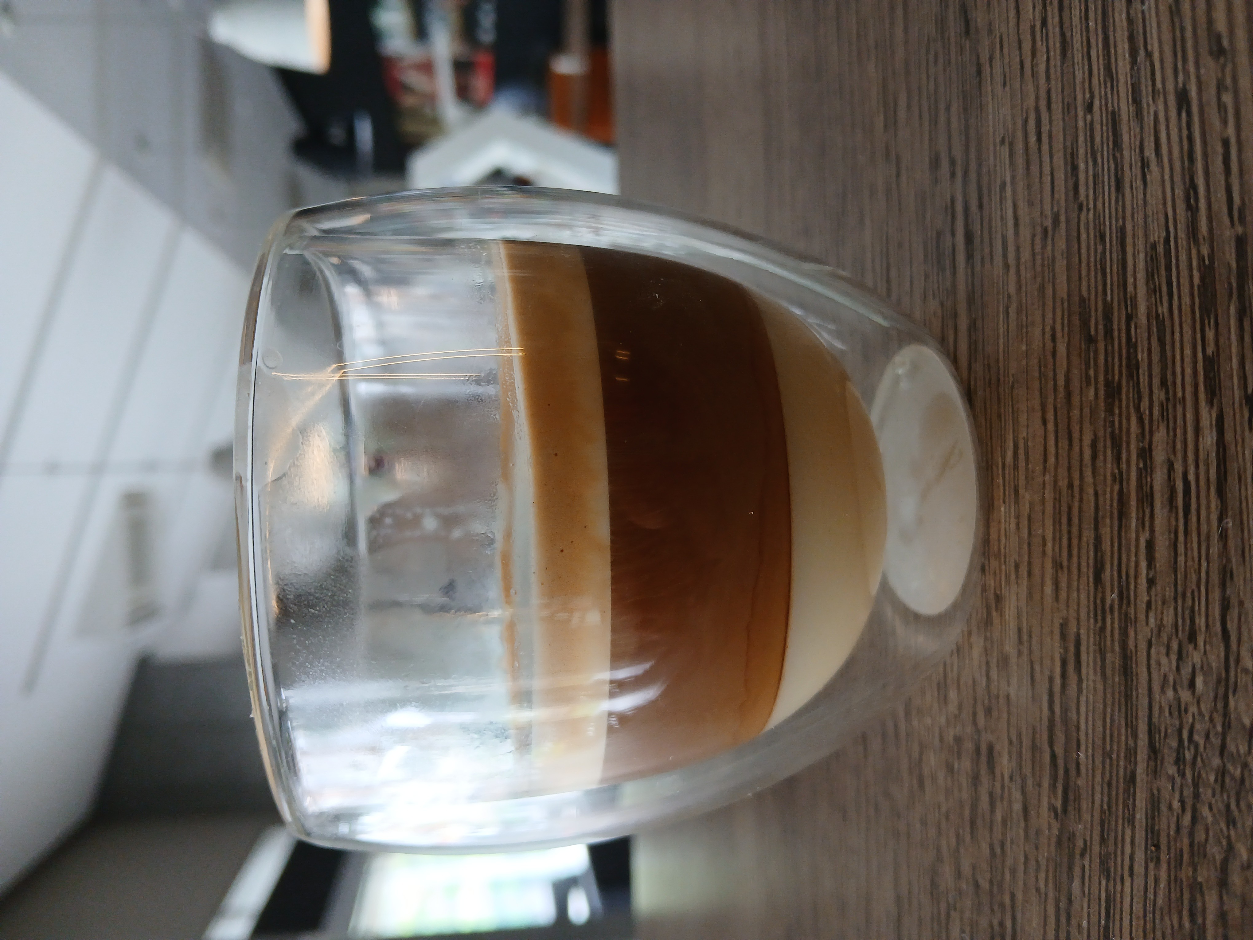 bombo cafe doble espresso leche condensada y leche cremada, con quien lo tomarias del 1-5 como lo clasificas 