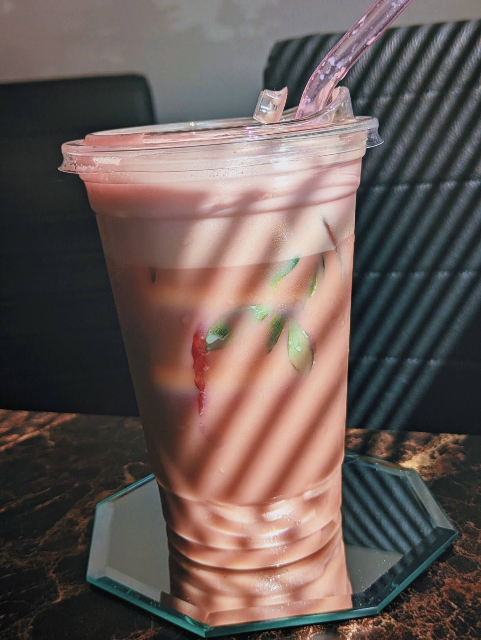 Café helado de sabor a fresa 🍓