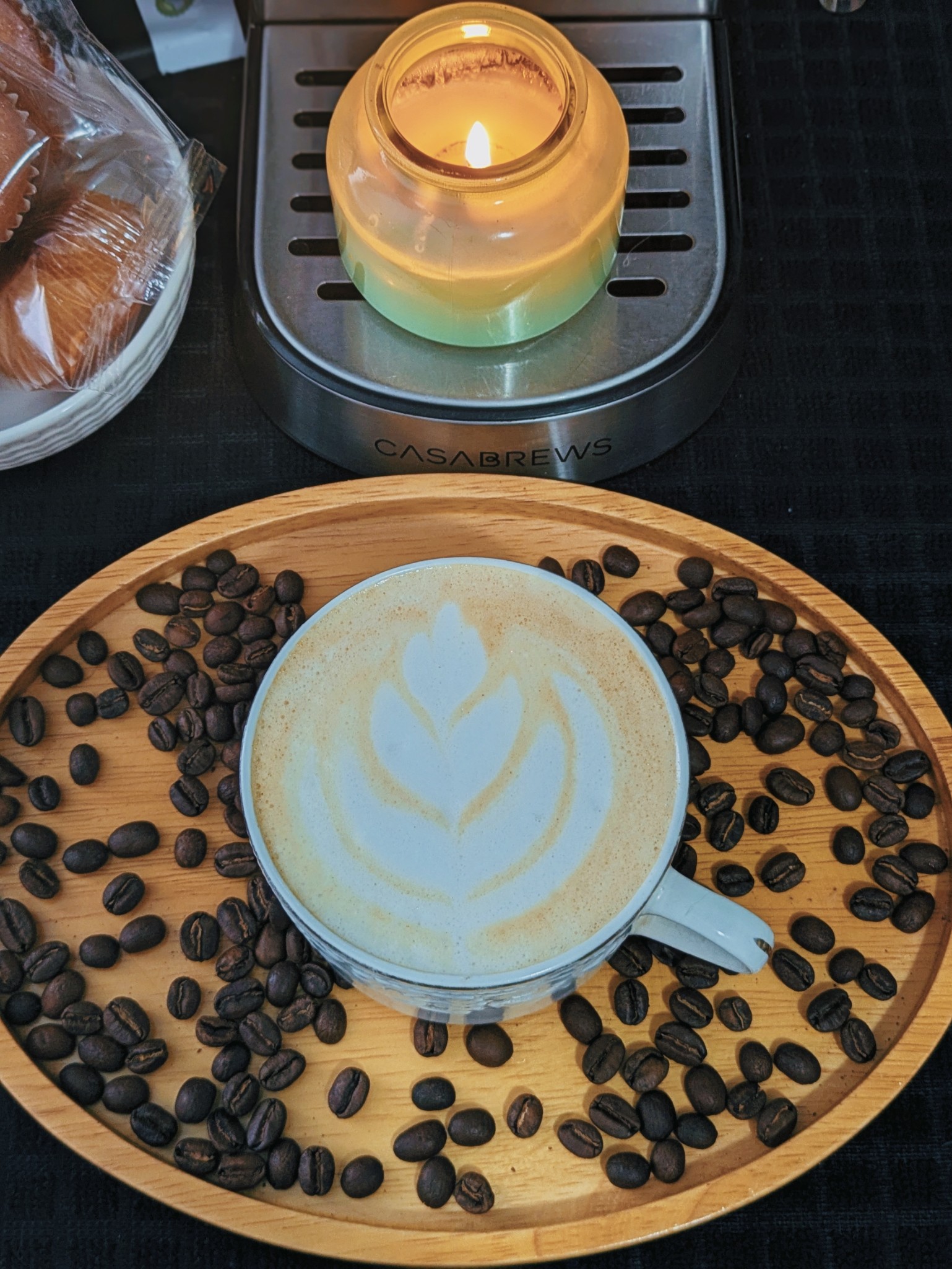 Happy Mother's Day the mothers who are in this application. for many more cafes and included me that I am the mother of two girls. Happy day to us. 

My first latteart that comes out perfect for me✨