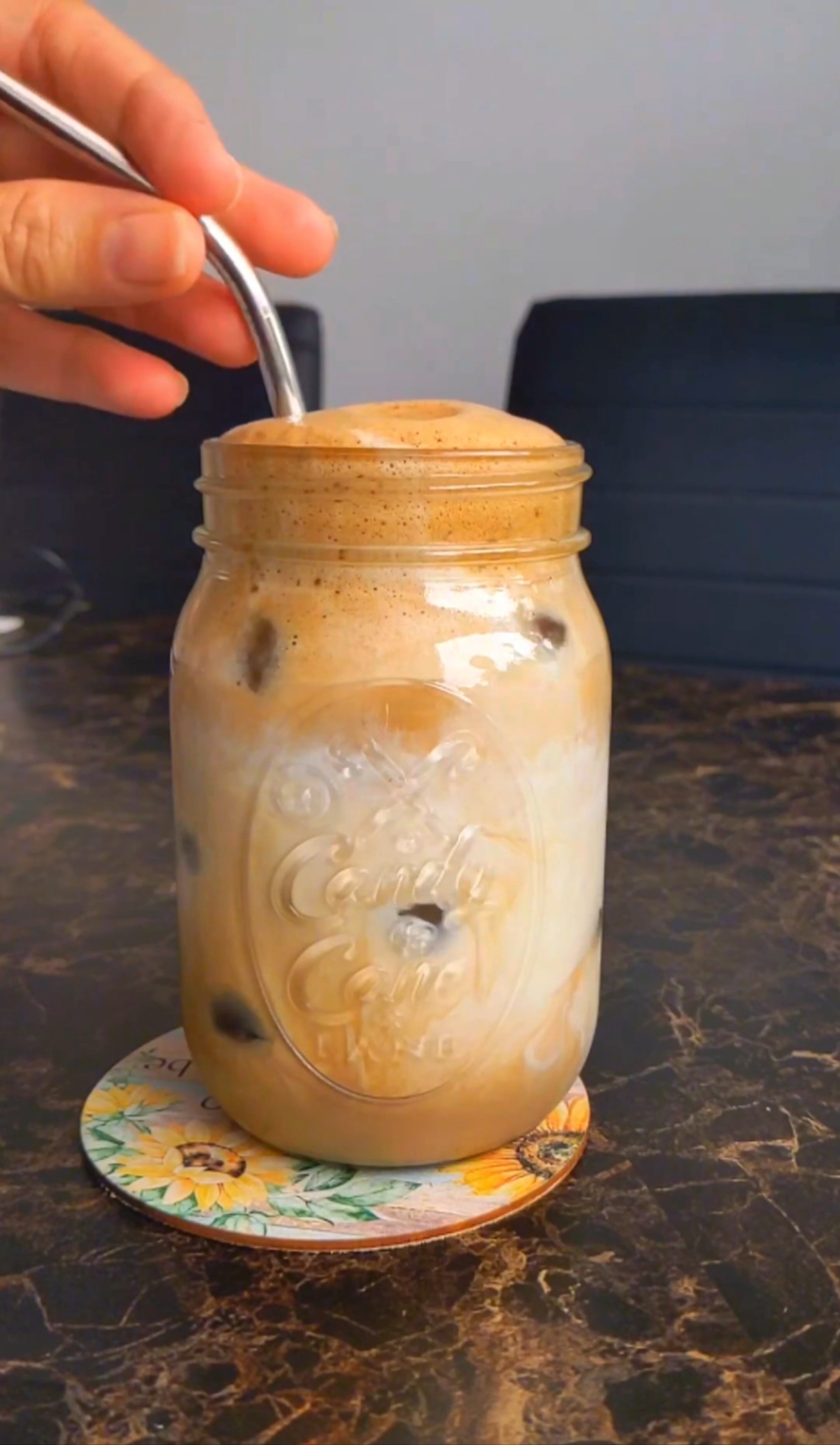 Receta: Café con leche + hielo + leche + Café Dalgona 
