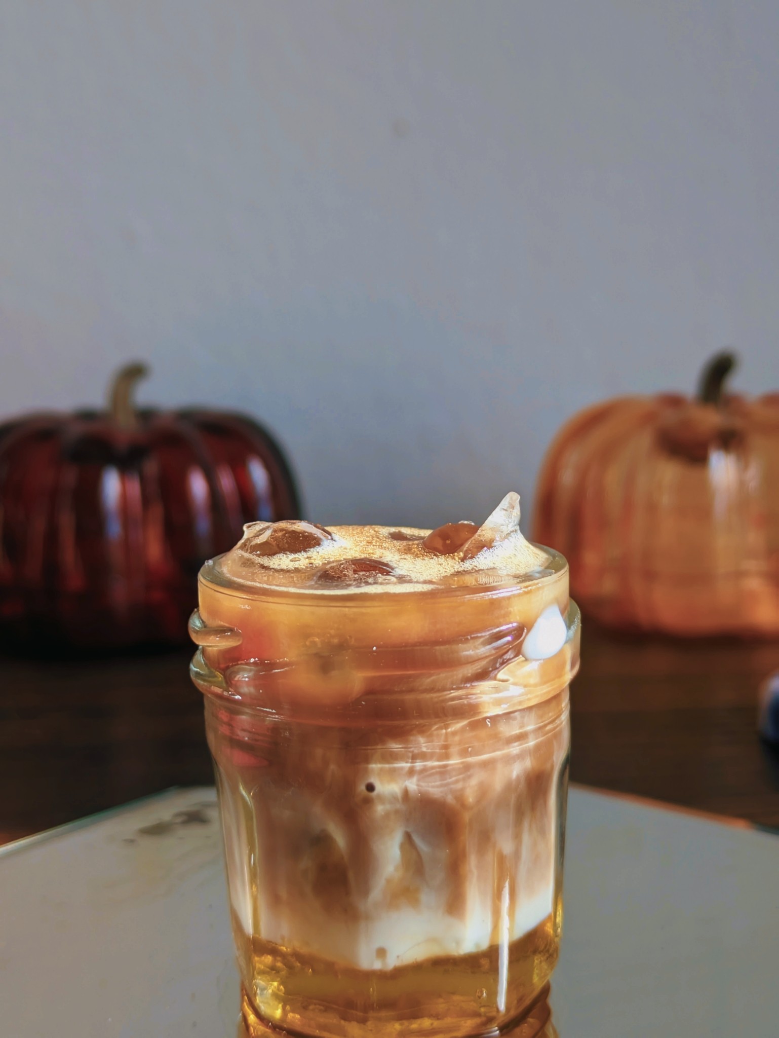 Otro mini cafecito
Tiene: Miel, Canela,Sal,Hielo, Leche y café 