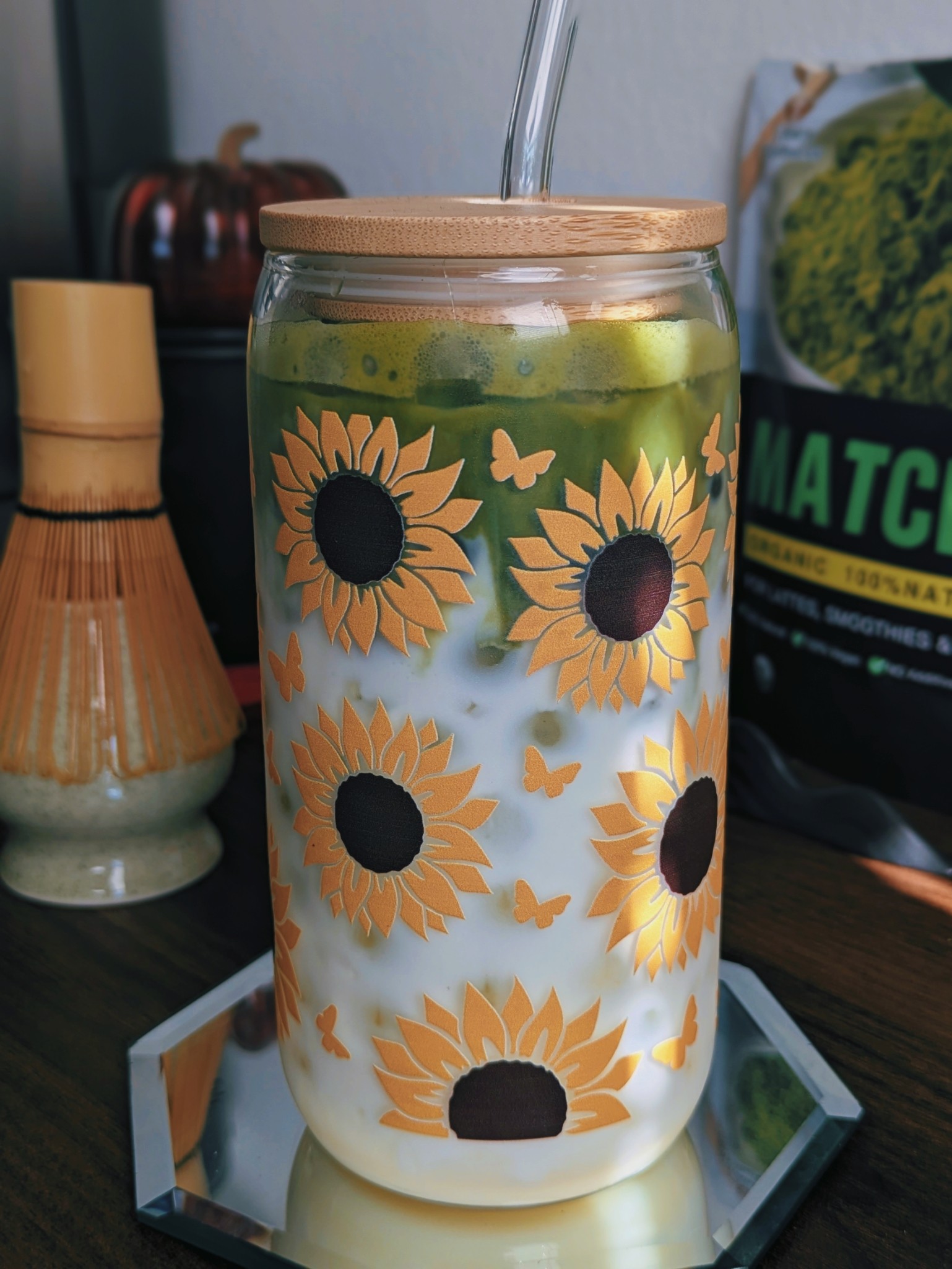Lo sé, lo sé, Esta aplicación va de café. Pero quería enseñarles que bonito se ve mí primer Matcha 🍵 

