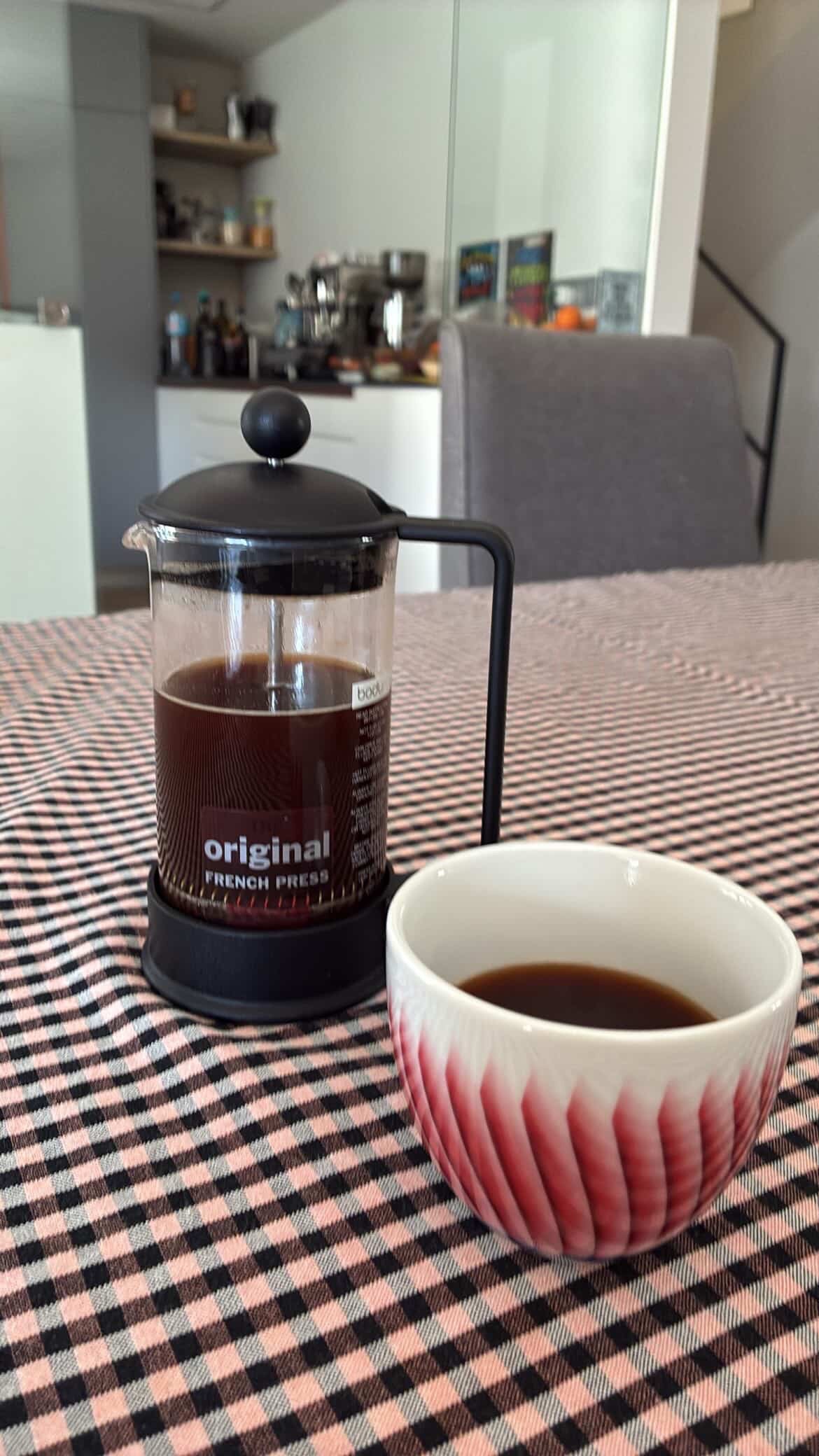 matí de teletreball amb Kènia a la prensa francesa. 