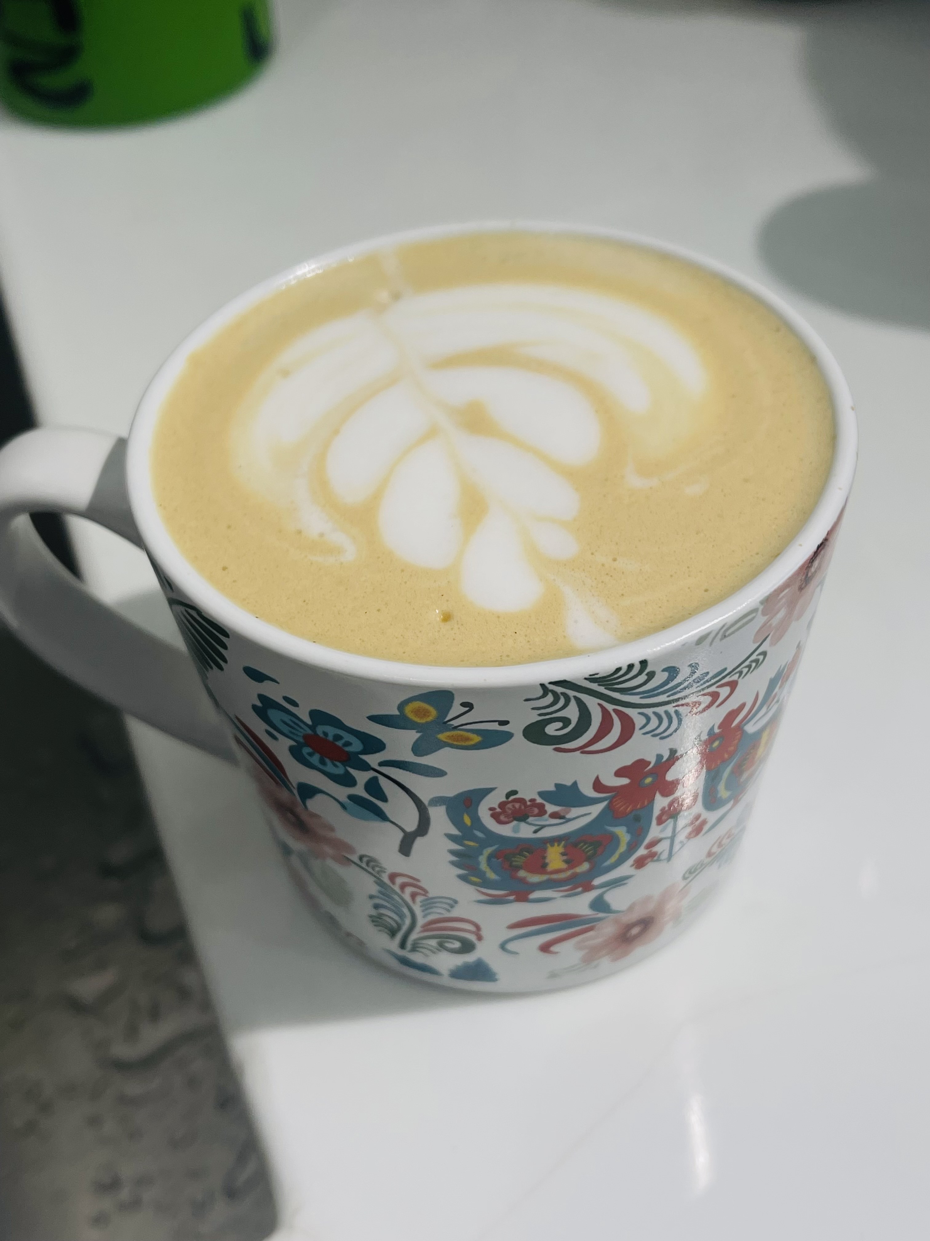 don’t look at the arts but just imagine the taste of the coffee 
