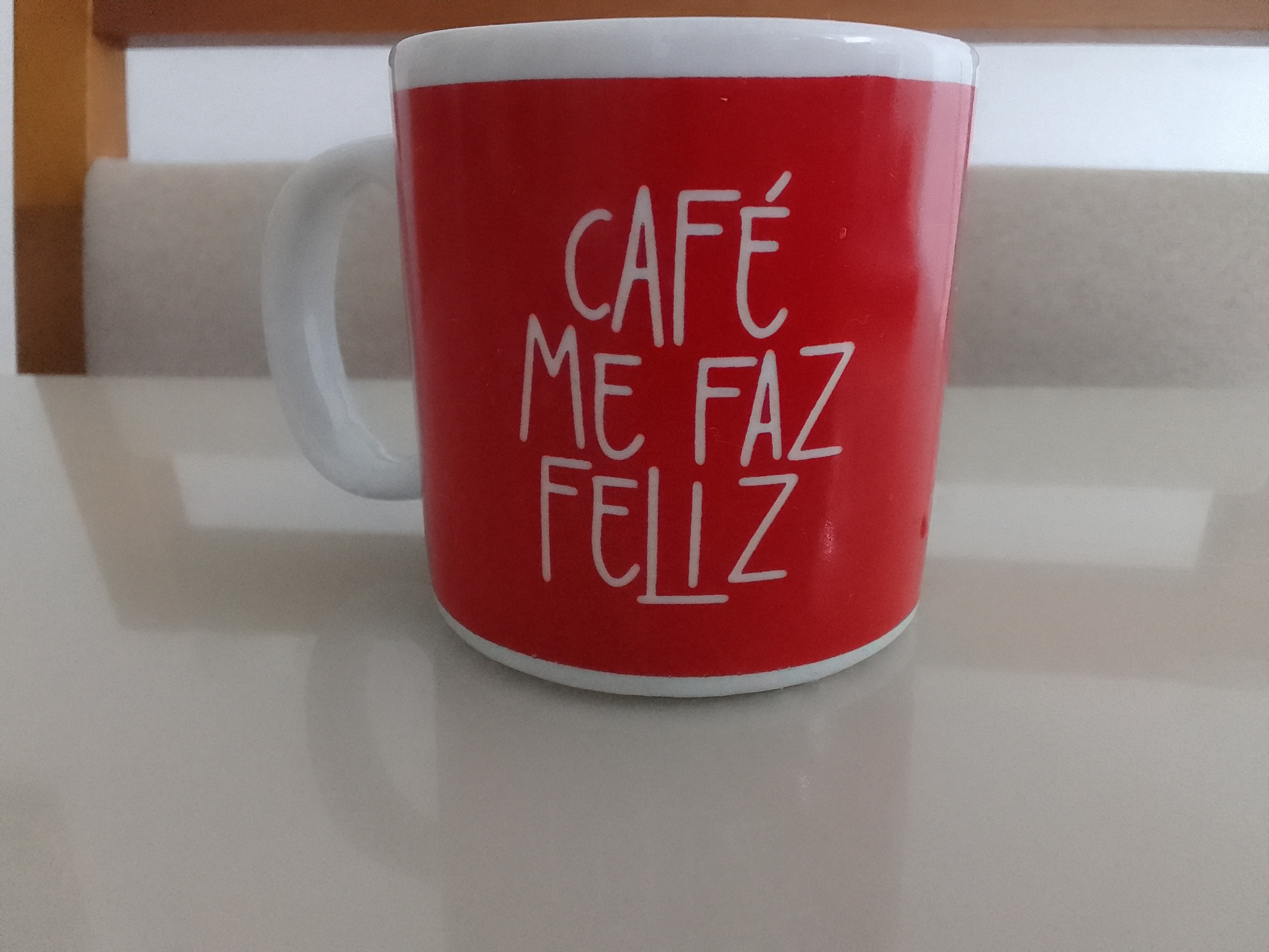 Café me traz alegria👍 (que óbvio KKK)