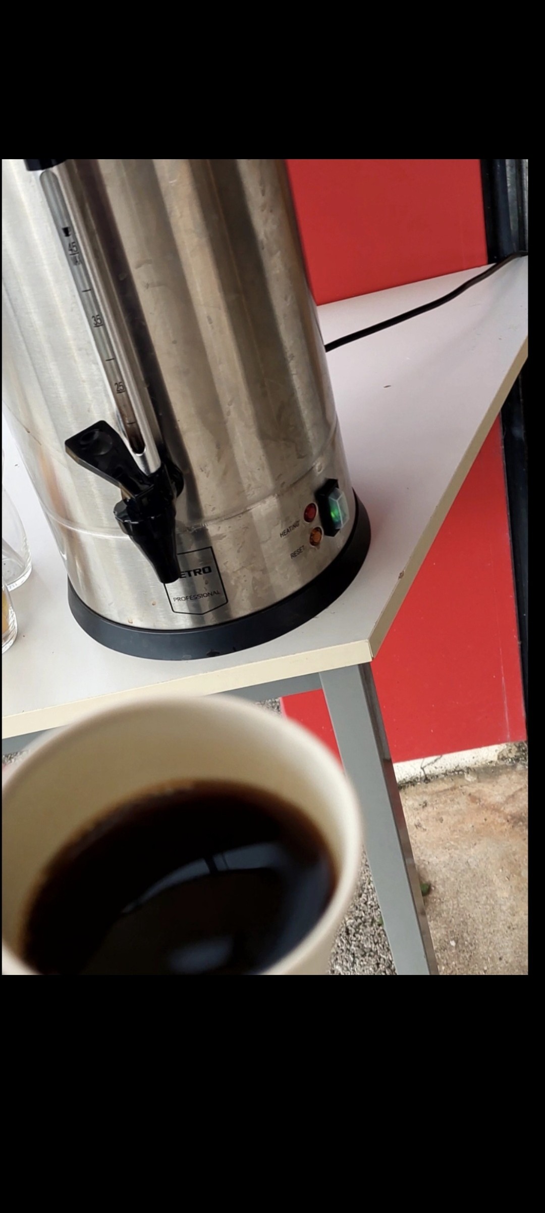 Café Long
Belle surprise ce matin dans le magasin d'usine de charcuteries. Un café de bienvenue était proposé à tous les clients 