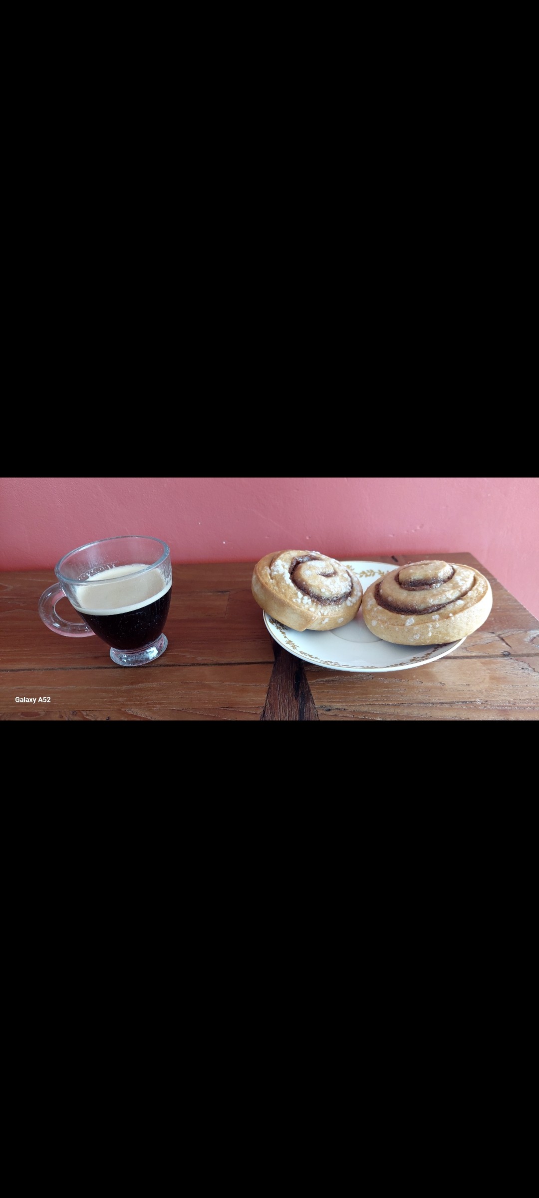 Café en grain l'or Brésil
Dimanche matin
Expresso et 2 cinnamom rolls de chez Ikea ;-)