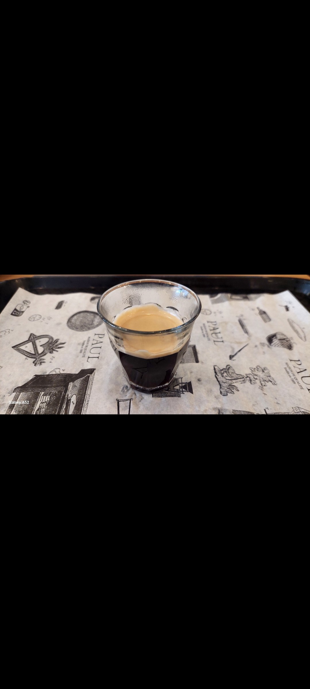 Café Expresso en grain Paul
Boulangerie Paul
Sur l'autoroute 
