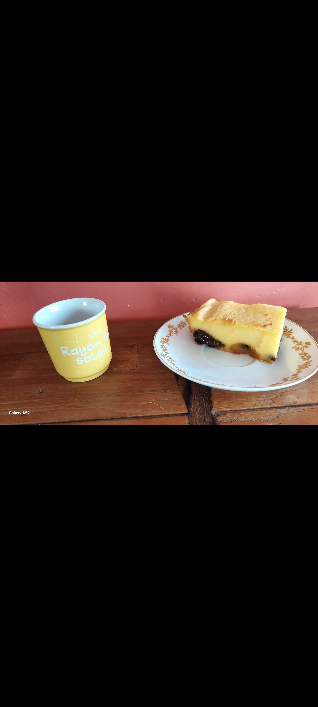 Café l'Or Expresso Absolu en grains 
accompagné d´un flan aux pruneaux fait maison 