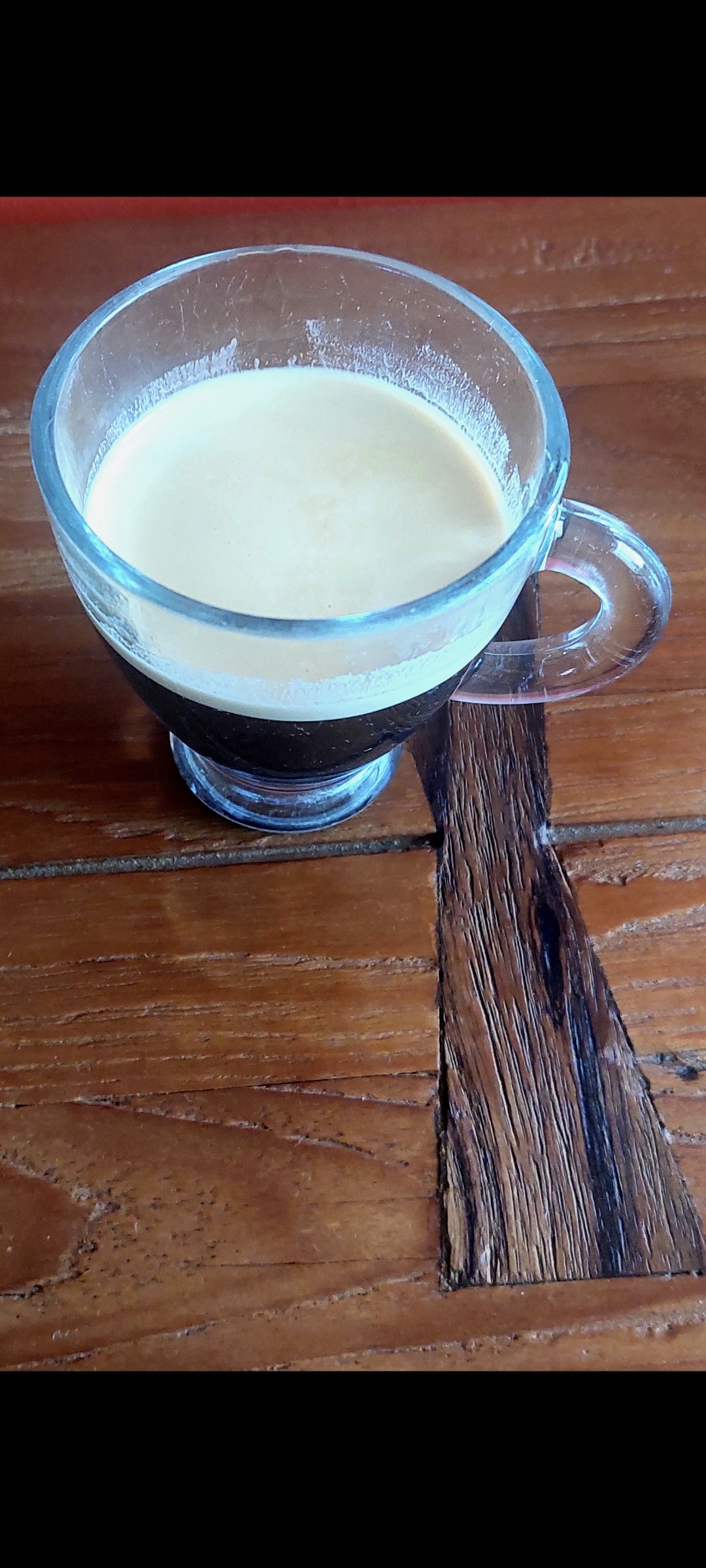 Café l'or Absolu en grains 

Retour à la maison. 
Expresso bien corsé