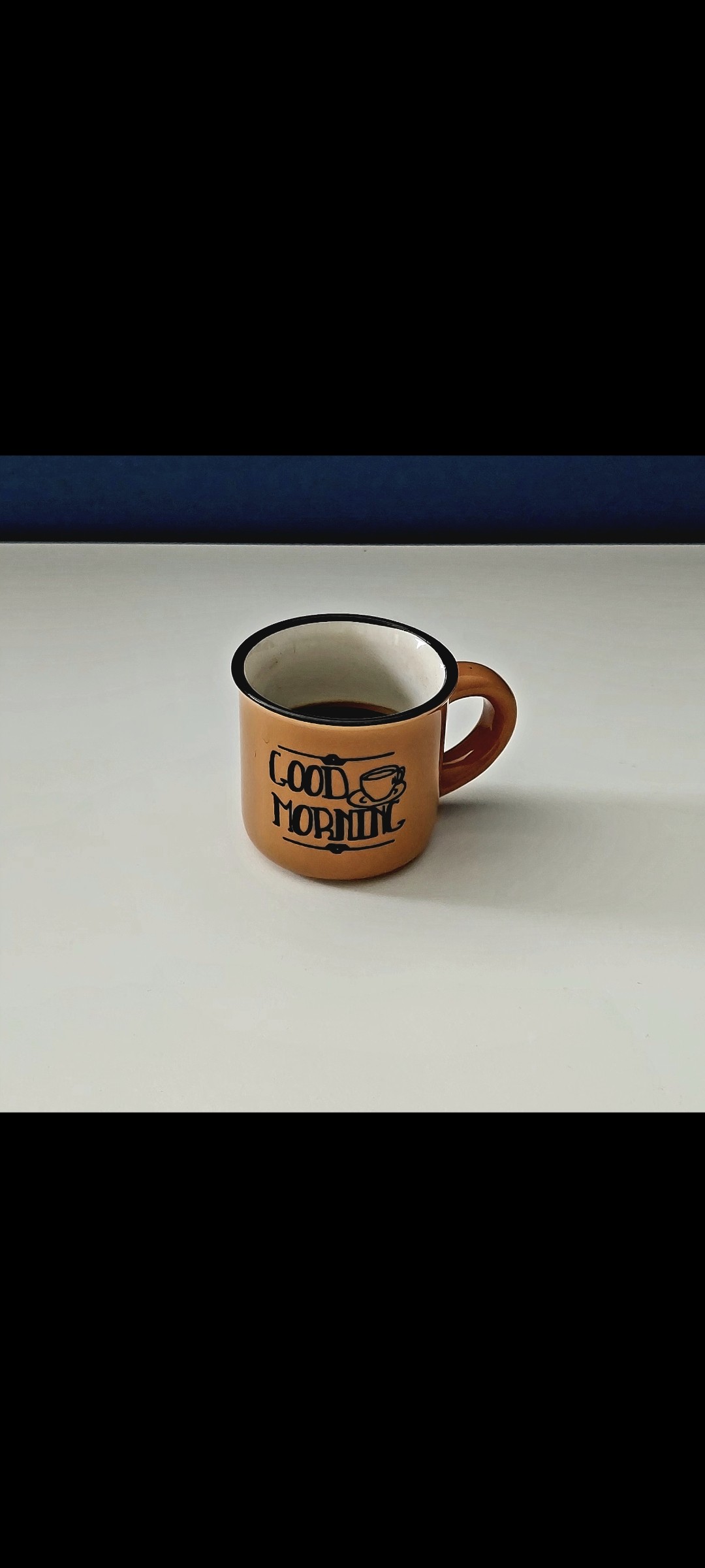 Nouvelle tasse expresso pour le travail 