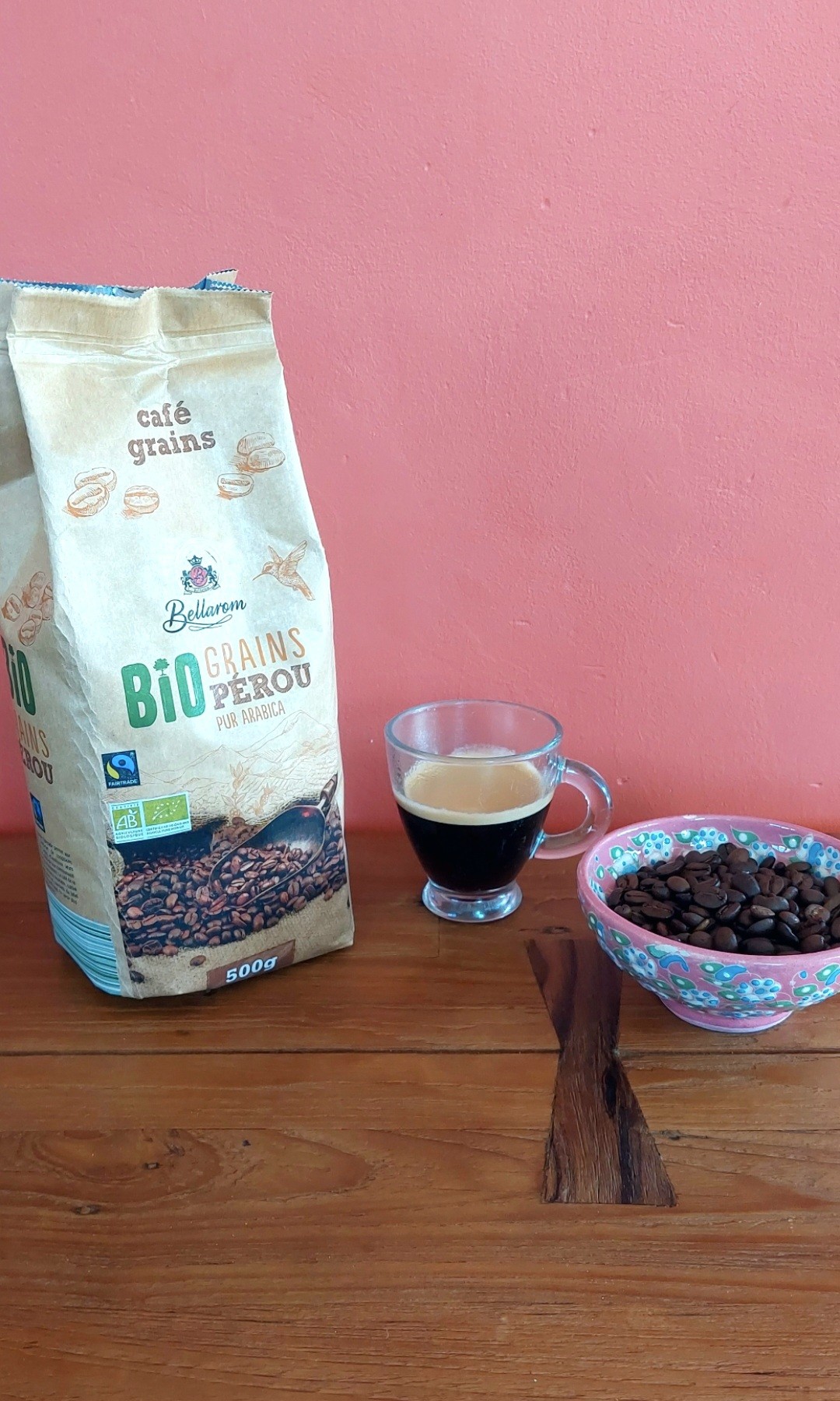 Café Bellarom Pérou bio en grains 

Et c'est reparti pour un nouveau café 
Mon précédent paquet n'a pas fait la semaine !
