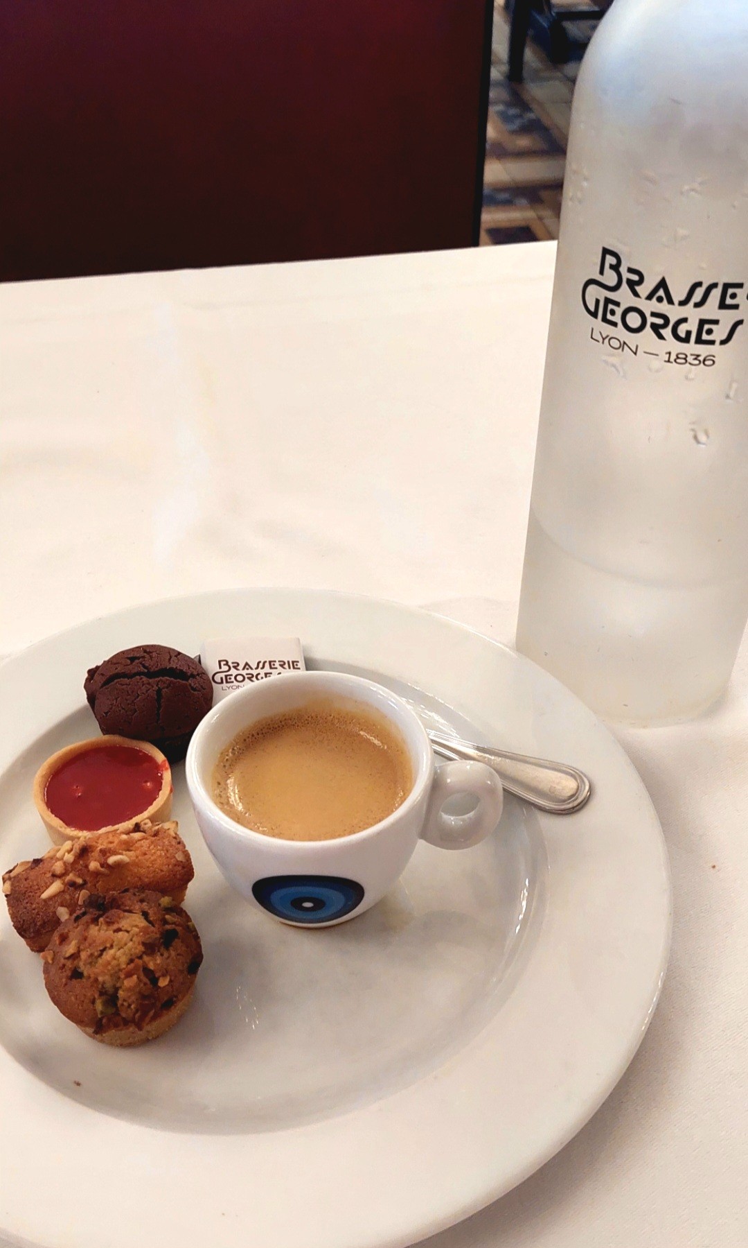 Café gourmand 

Brasserie Georges à Lyon