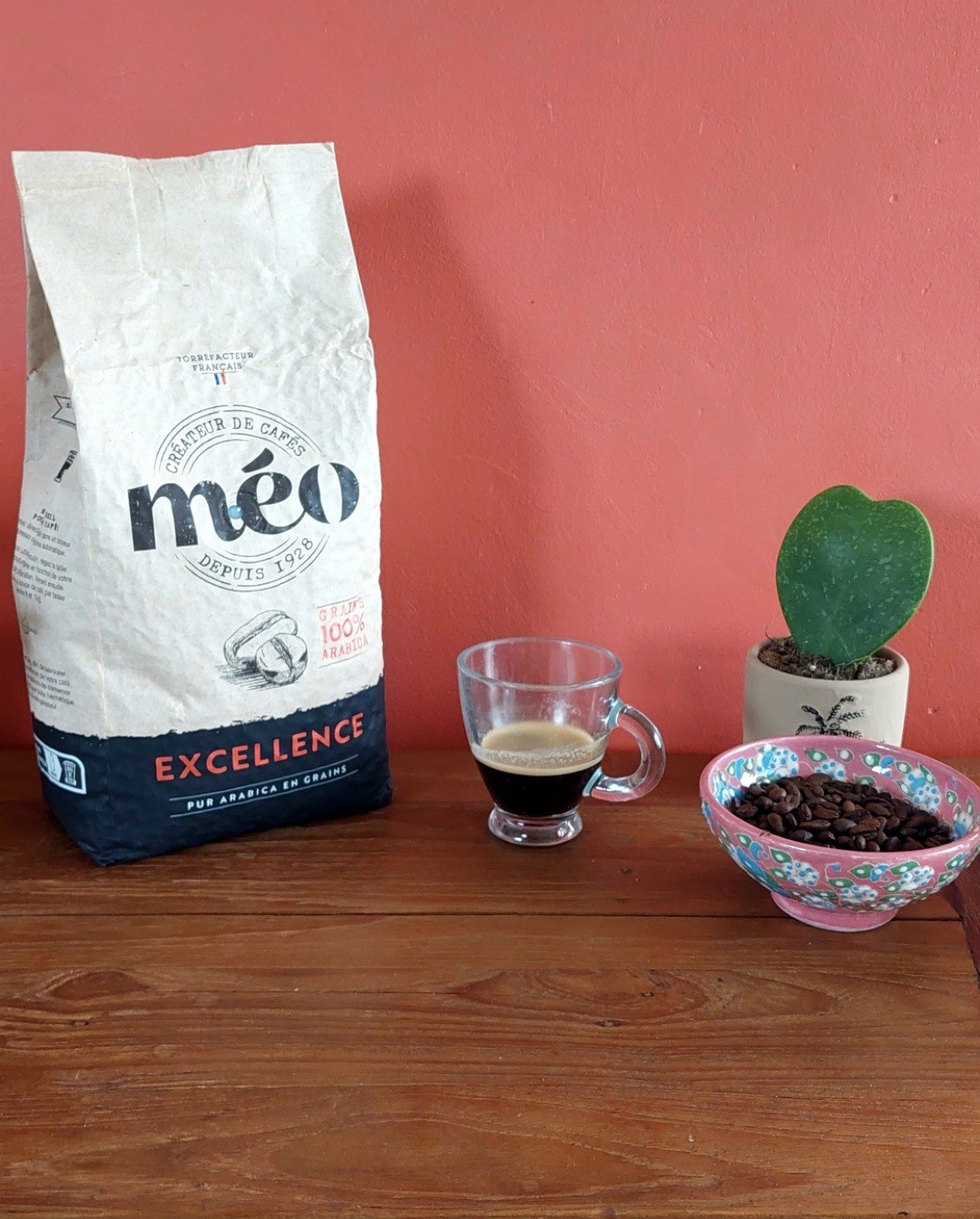 Café  Meo Excellence en grains 

Torréfacteur Lillois depuis 1928
Cette sélection 100 % arabica est une belle surprise  !