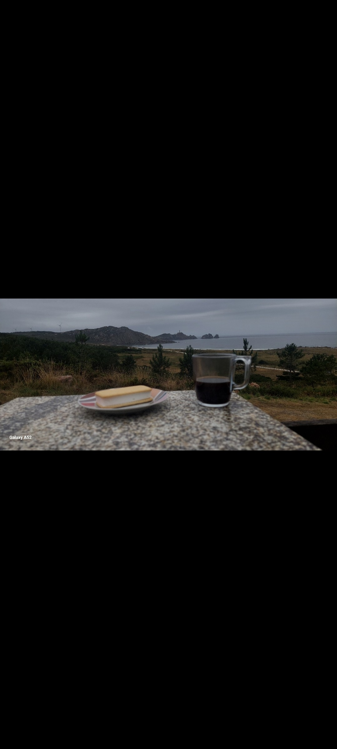 Café Marcilla Gran Aroma Natural 

Frais, couvert et pluvieux ce matin
Double expresso et ma glace préférée en Espagne ( introuvable en France  )