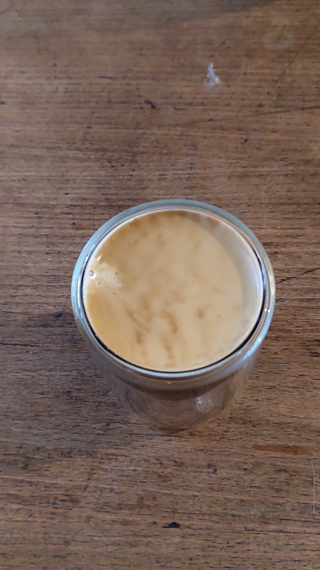 Café Henri

Double expresso et quelques viennoiseries  pour débuter cette nouvelle journée 
Cette machine Delonghi Dinamica réalise vraiment un bon café 