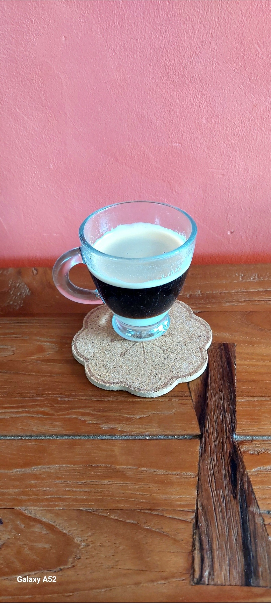 Café l'Or Absolu suprême intensité 13 en grains 

Expresso + Café condensé sucré pour cette journée de télétravail 