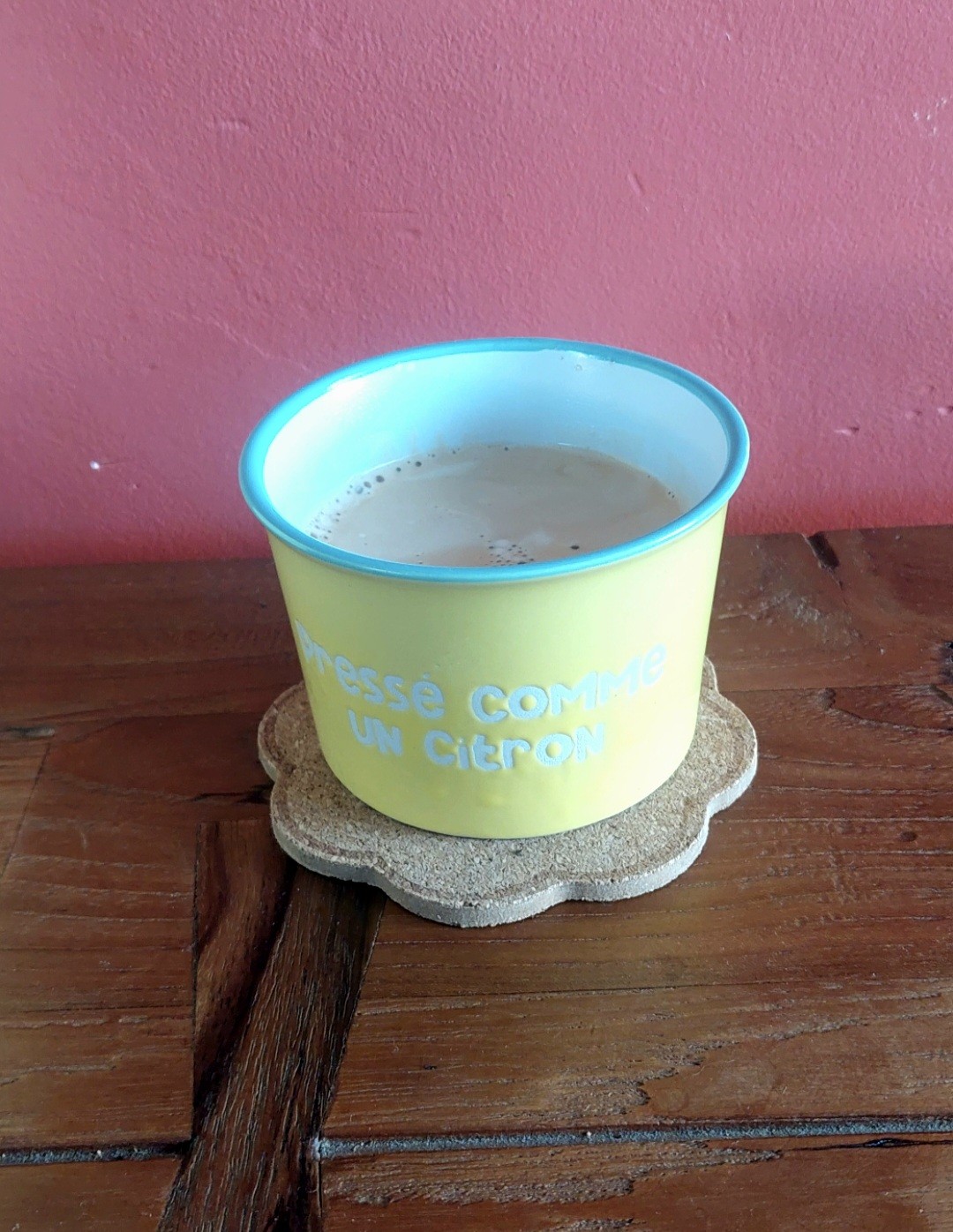 Café l'Or Absolu suprême intensité 13 en grains 

Double expresso bien serré dans mon mug de circonstance 