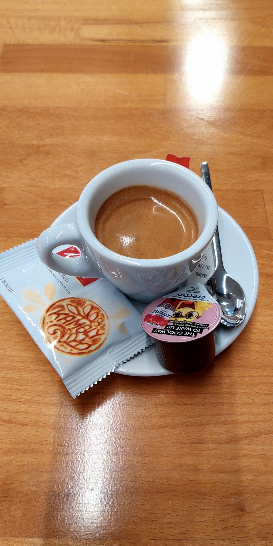 Expresso en grains 

Balade Helvétique part 1
Pour le coup il est excellent 