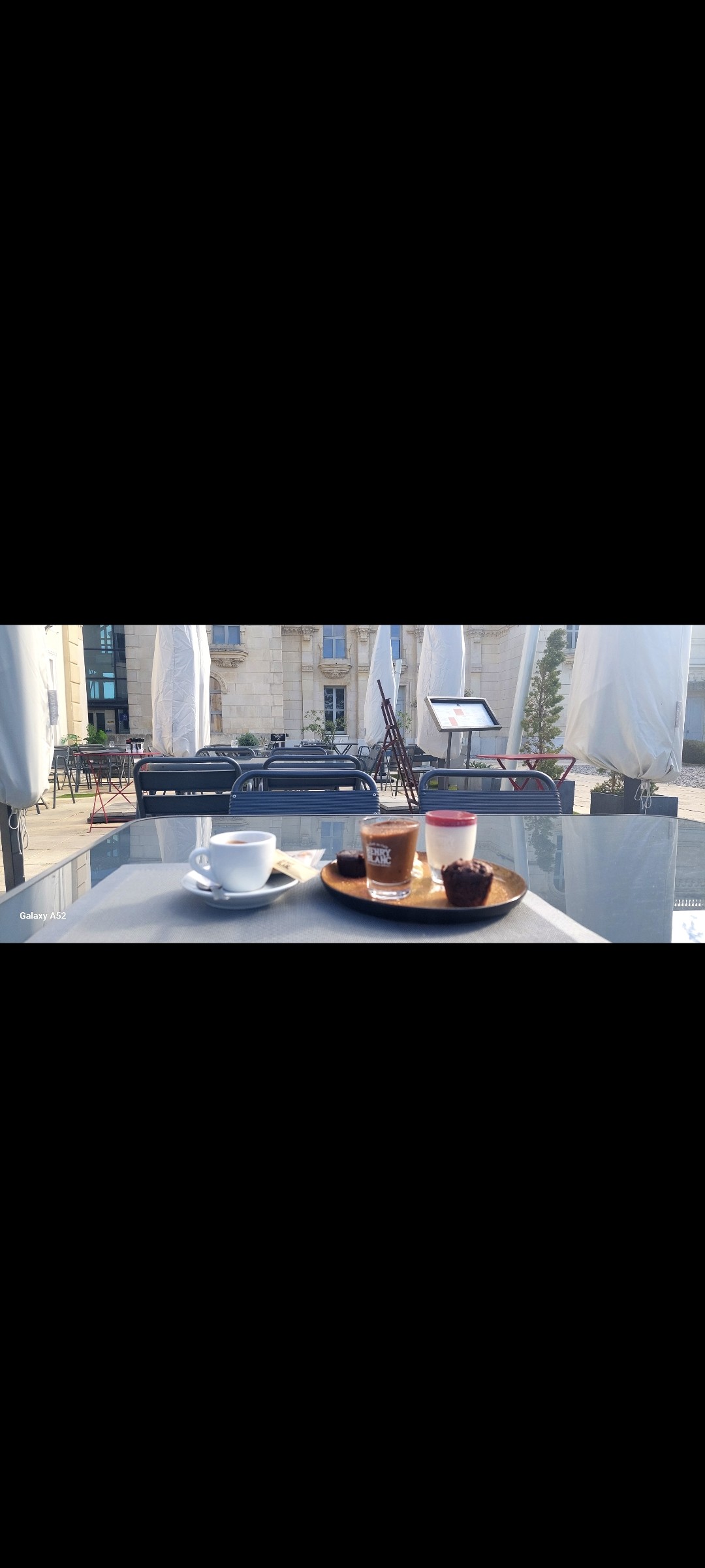 Café Henry Blanc en grains
Café gourmand ( un des meilleurs )
Expresso toujours aussi serré dans les jardins du château de la Buzine !
Balade à Marseille - partie 3
Dans les pas de Marcel Pagnol dans le village de la Treille au pied du Garlaban