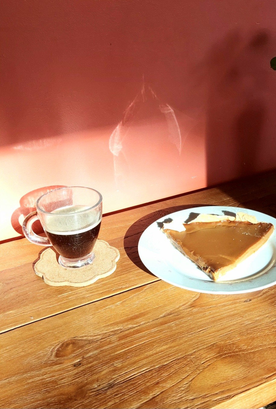 Café Lavazza espresso grains classiques
Accompagné d'une part de tarte au vin cuit maison - spécialité Suisse