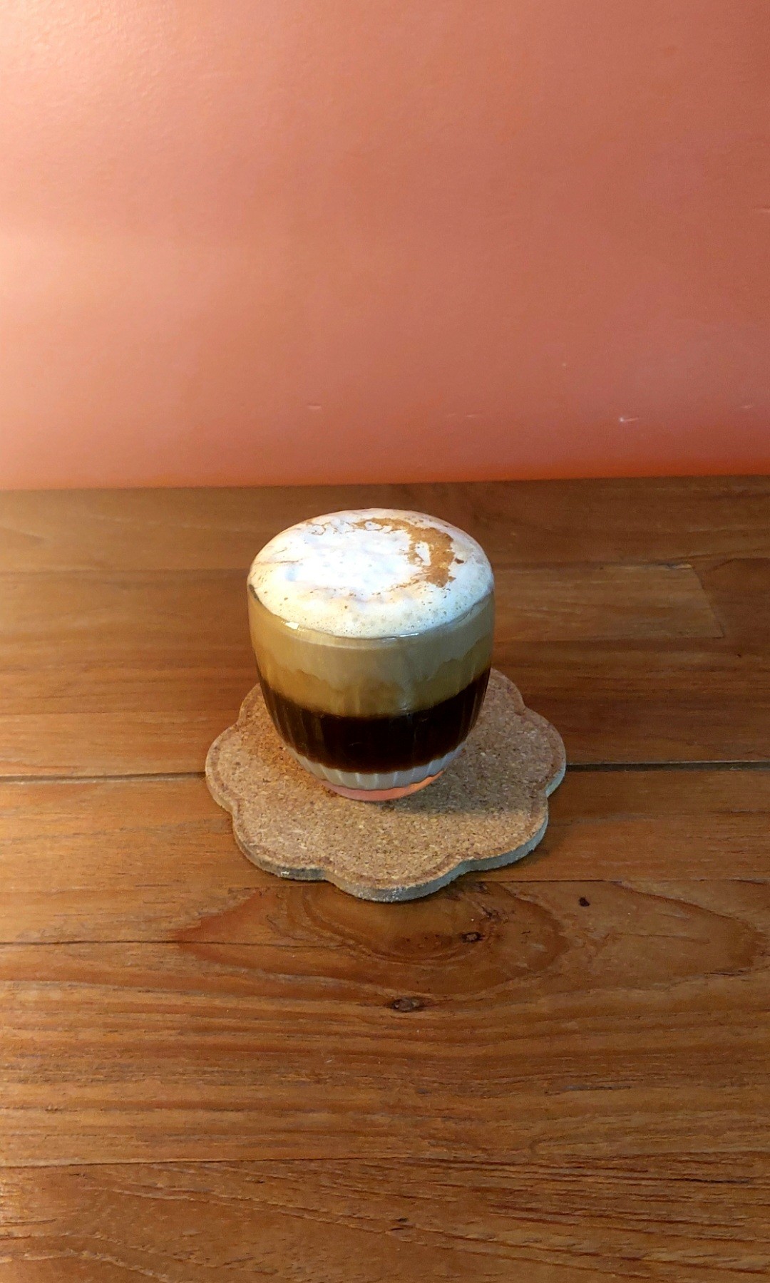 Café Carte Noire grains classiques 

Expresso, lait concentré sucré, liqueur de café, mousse de lait et canelle 