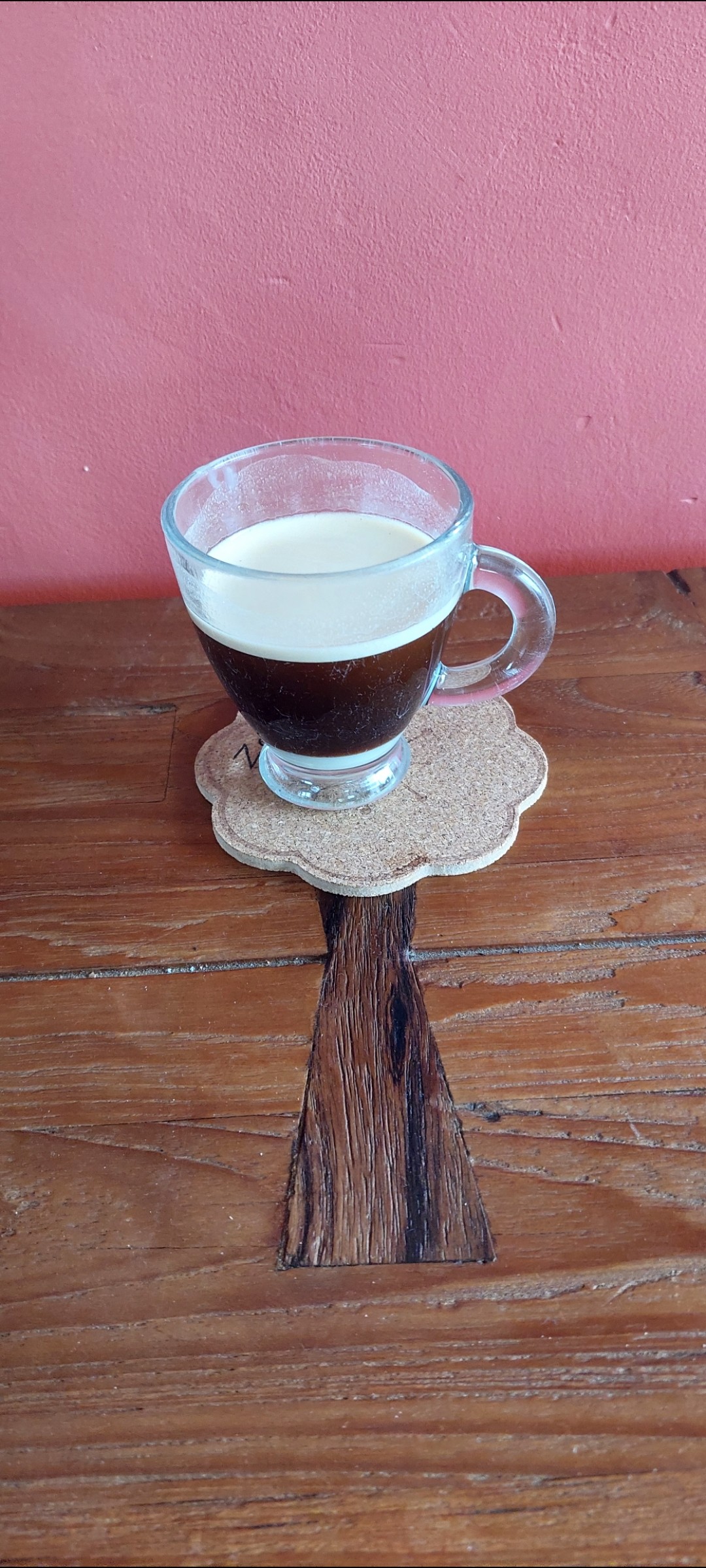 Café Carte Noire classique en grains 

Expresso accompagné lait concentré sucré pour ce café bonbon