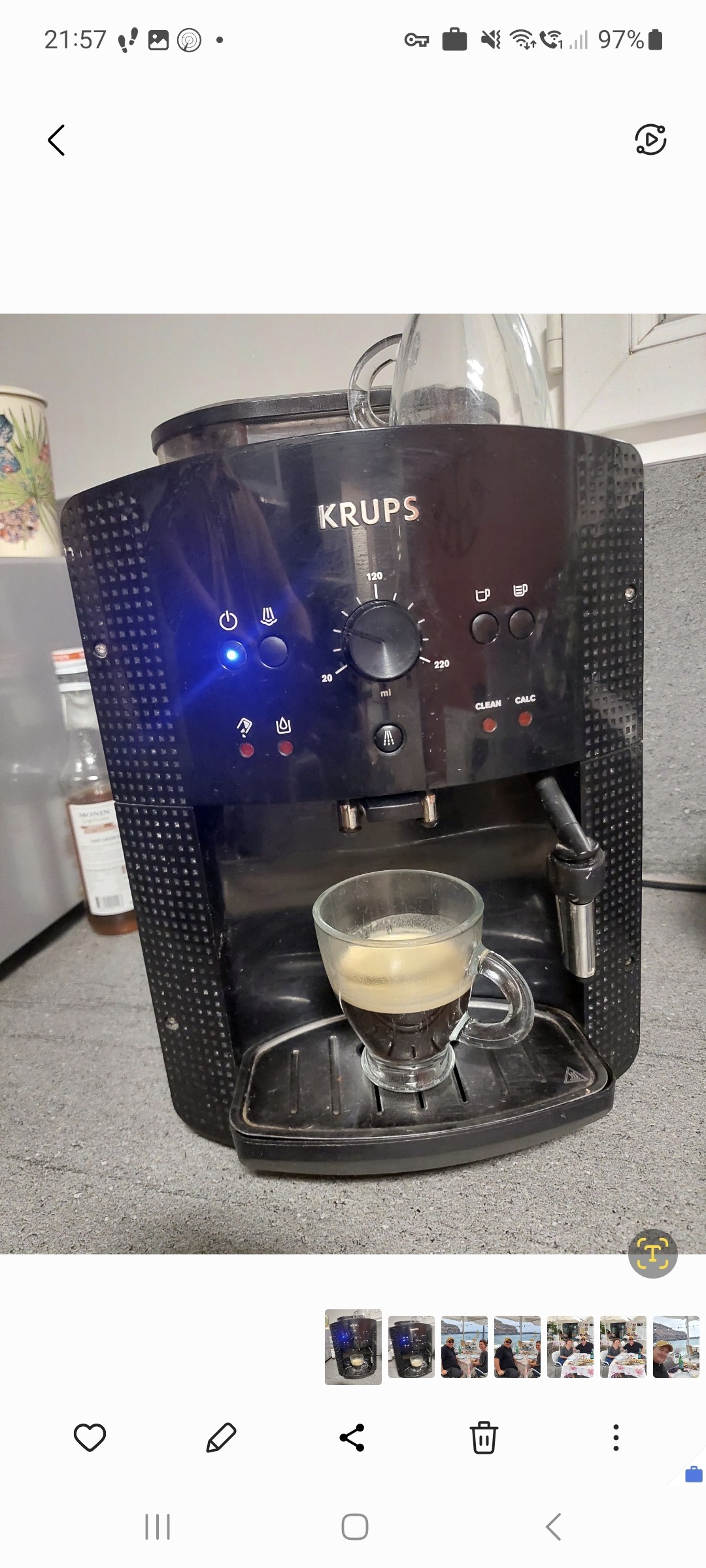 Machine à café en grain Krups


Petite pensée pour ma machine à café en panne depuis le 31 décembre 2025 après m'avoir réalisé des milliers de cafés ;-(

Direction le réparateur pour l'opération de la dernière chance

A suivre ...