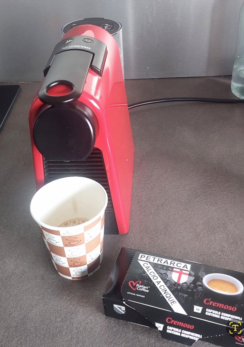 Café Petrarca Cremoso en capsule 

Café long au bureau en cette journée glaciale ( -9 ° C )
