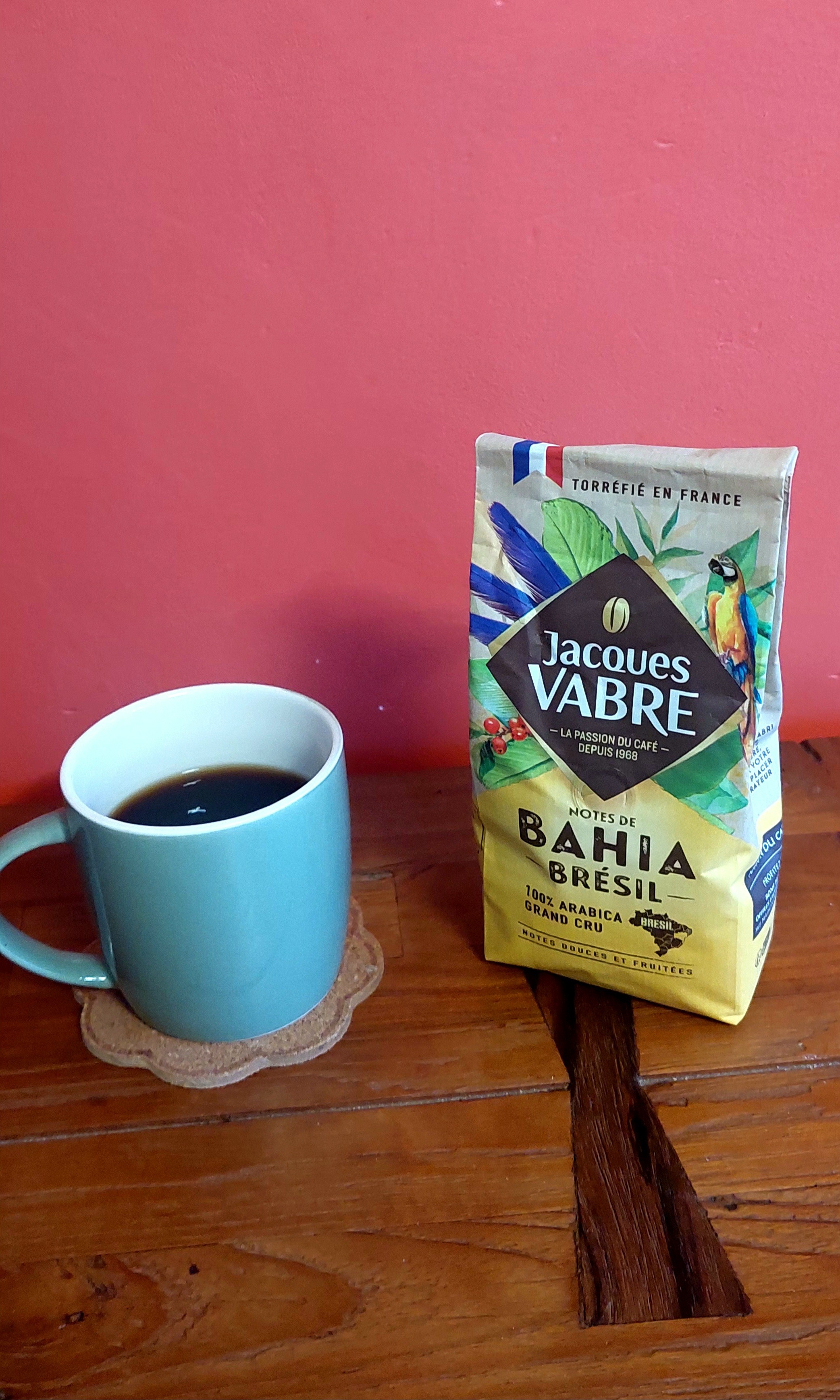 Jacques Vabre Bahia Brésil 
Café filtre. Doux et fruité 

Ce joli paquet de café me donne envie de visiter le Brésil !
