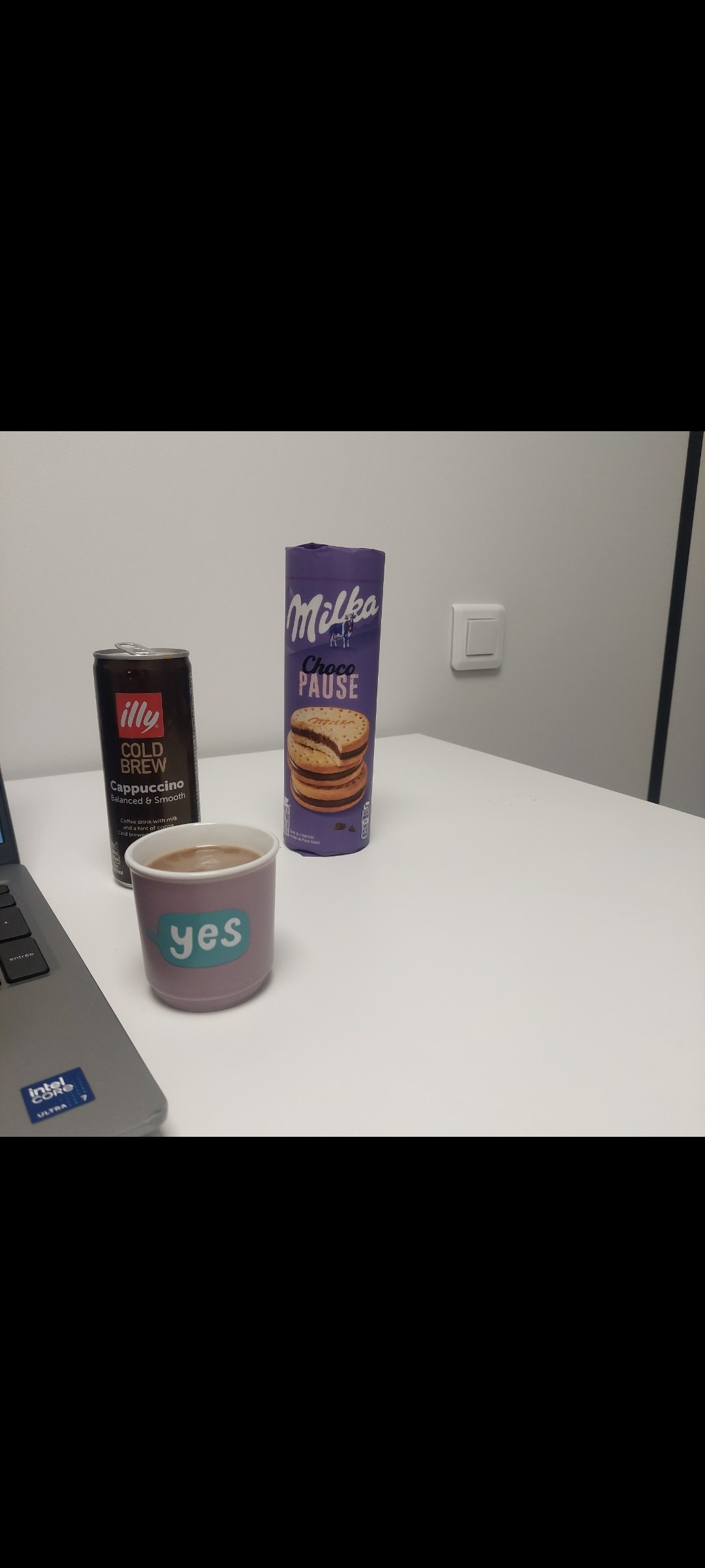 Illy Cold Brew Cappuccino 

Casse croute rapide ce midi au travail 
Quand la pause s'impose 

