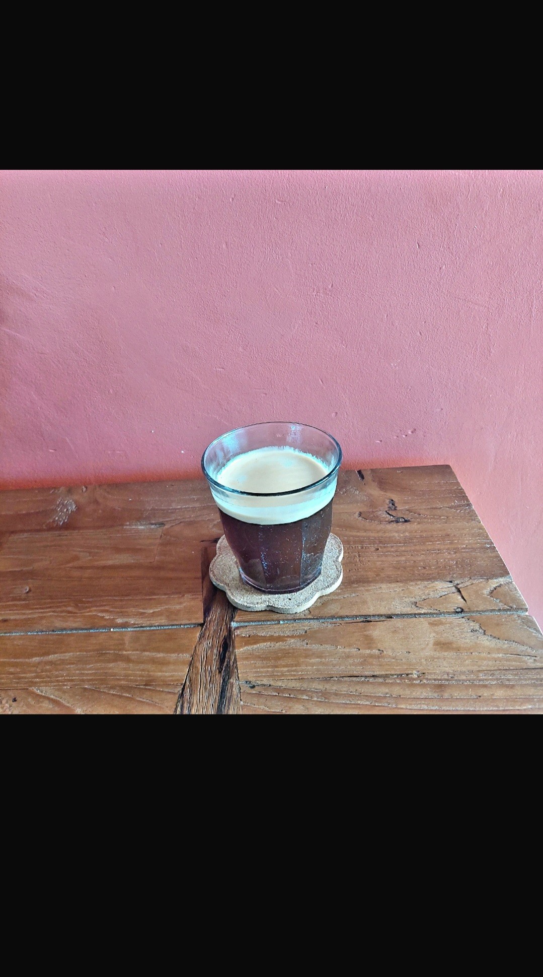 Café Moka Kaffa Gimbo en grains 

C'est déjà la dernière tasse de ce merveilleux café 
Il va falloir que je retourne chez le marchand de café 