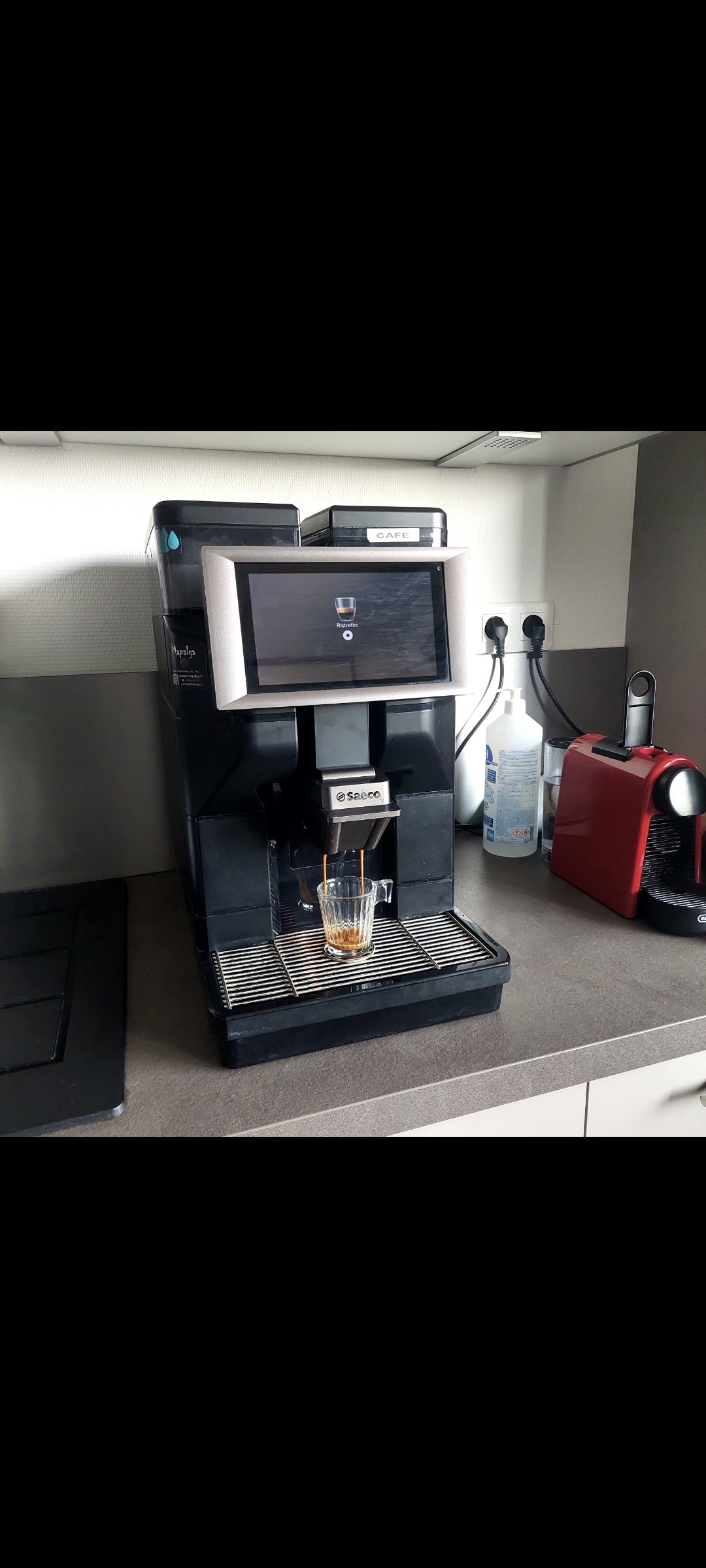 Café Malpaga en grains 

Bonne surprise ce matin au travail 